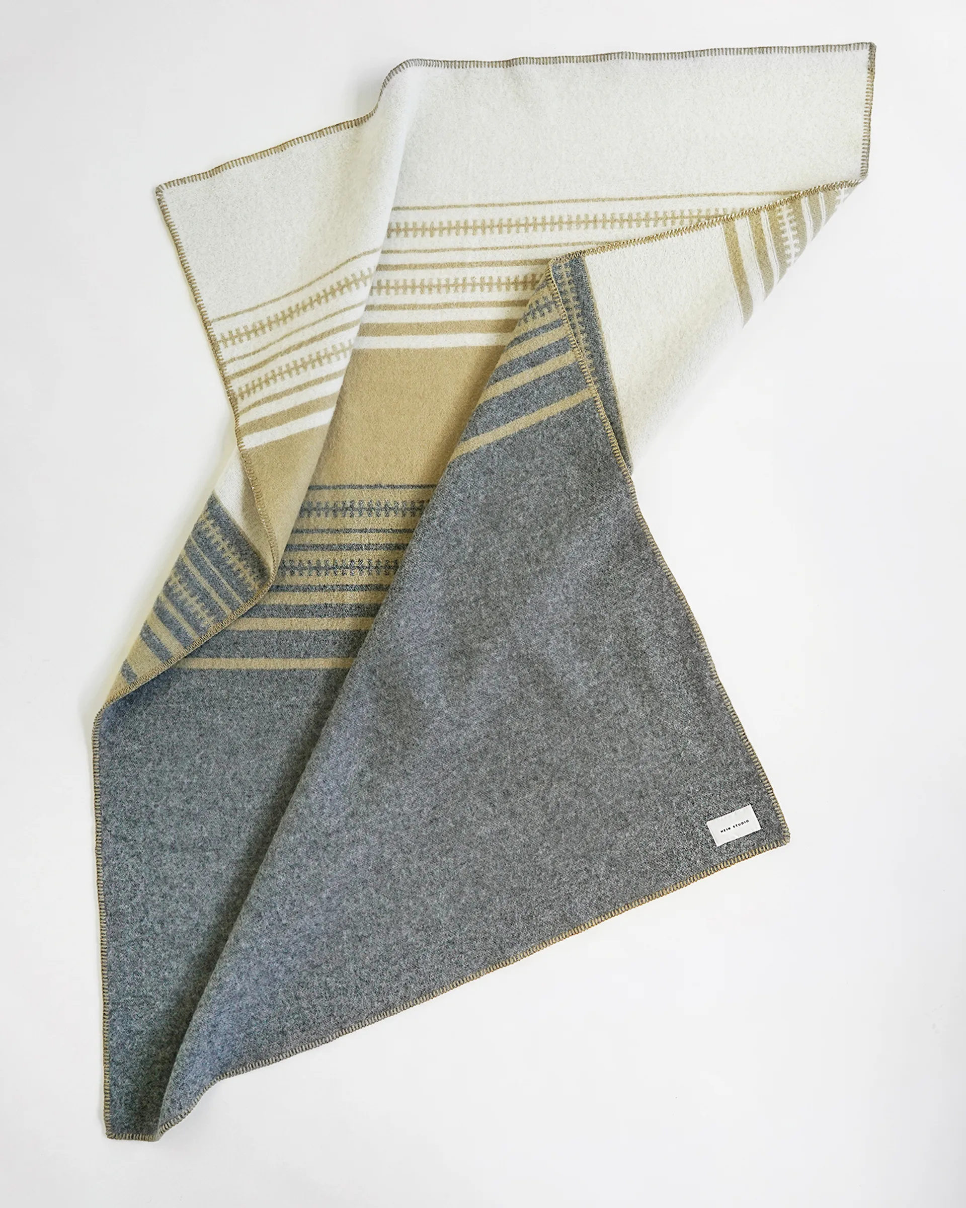 Aiyana plaid 130x180 cm, No. 02 Hein Studio