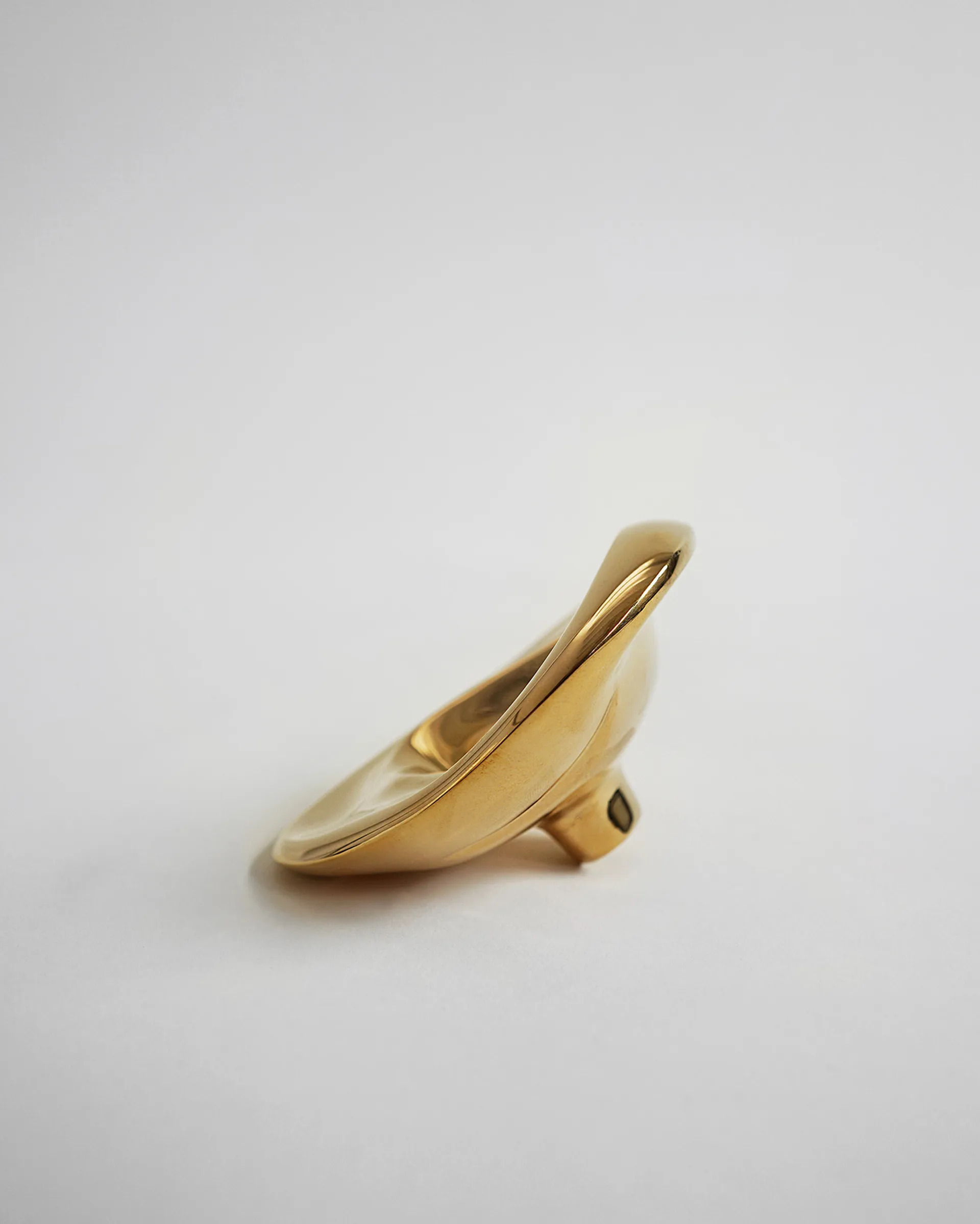 Ripple no. 02 grote knop, Brass Hein Studio
