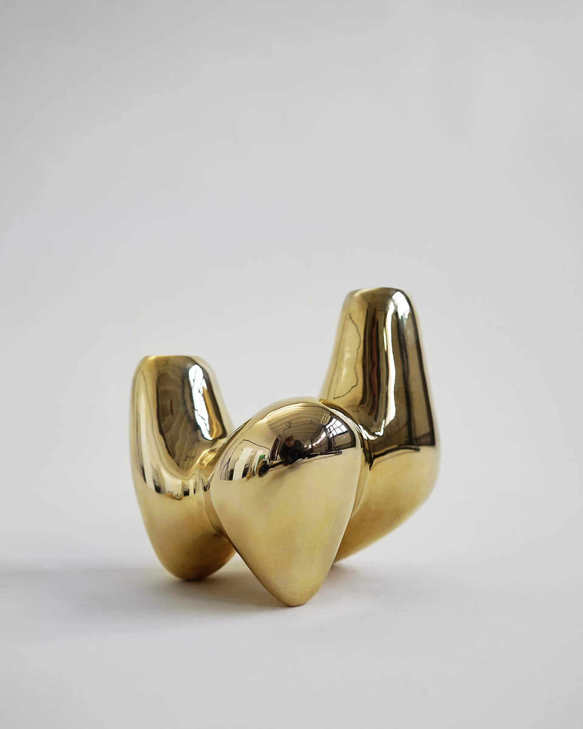 Unity kandelaar, Brass Hein Studio