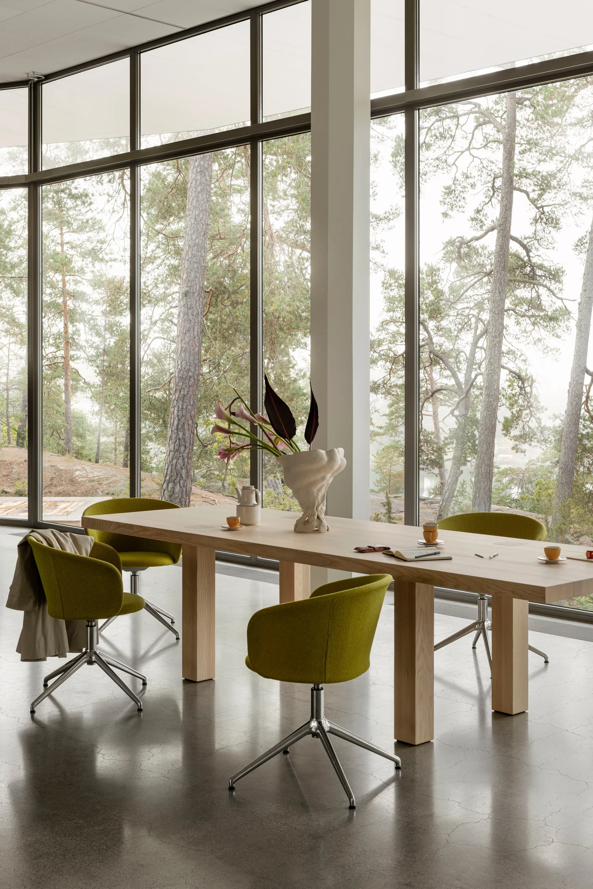 Max eettafel 90x250 cm, Essenhout Hem