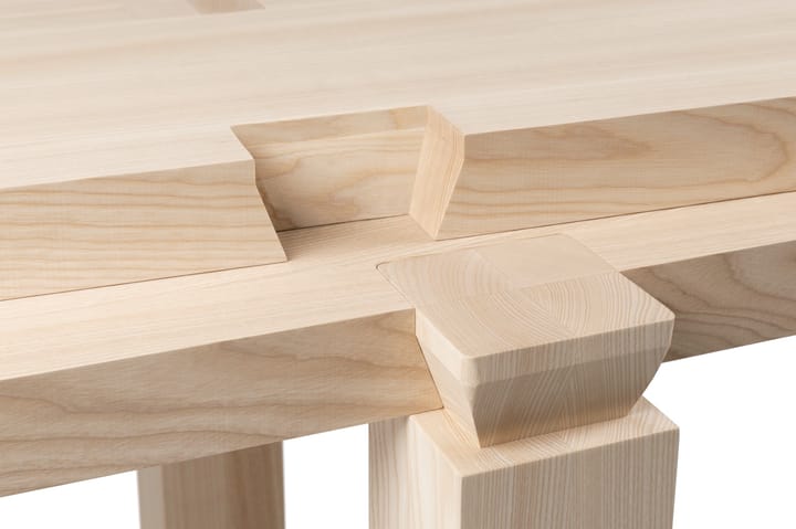Max eettafel met banken 250 cm, Essenhout Hem