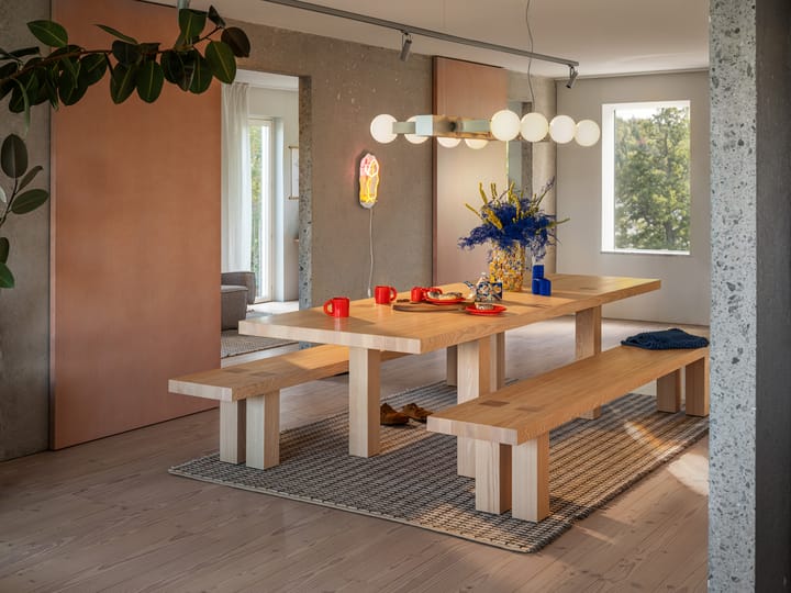 Max eettafel met banken 250 cm, Essenhout Hem