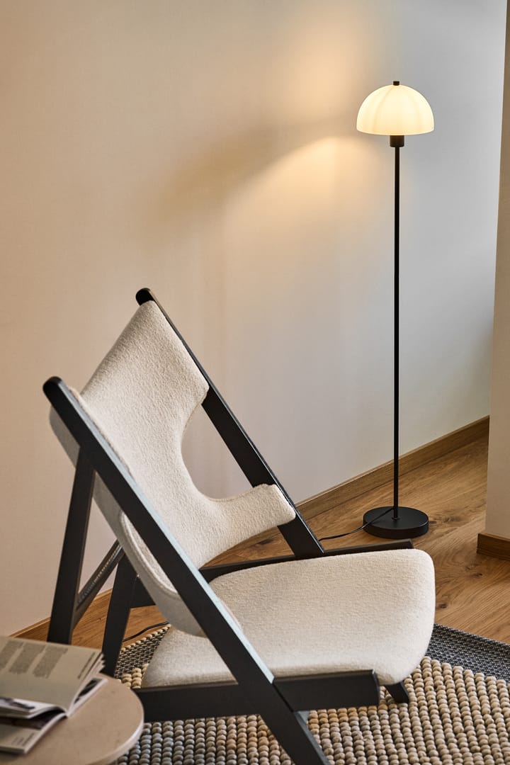 Vienda vloerlamp, Zwart-opaalglas Herstal