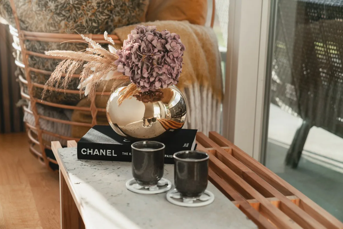 Amico vaas Ø20 cm, Massief messing Hilke Collection