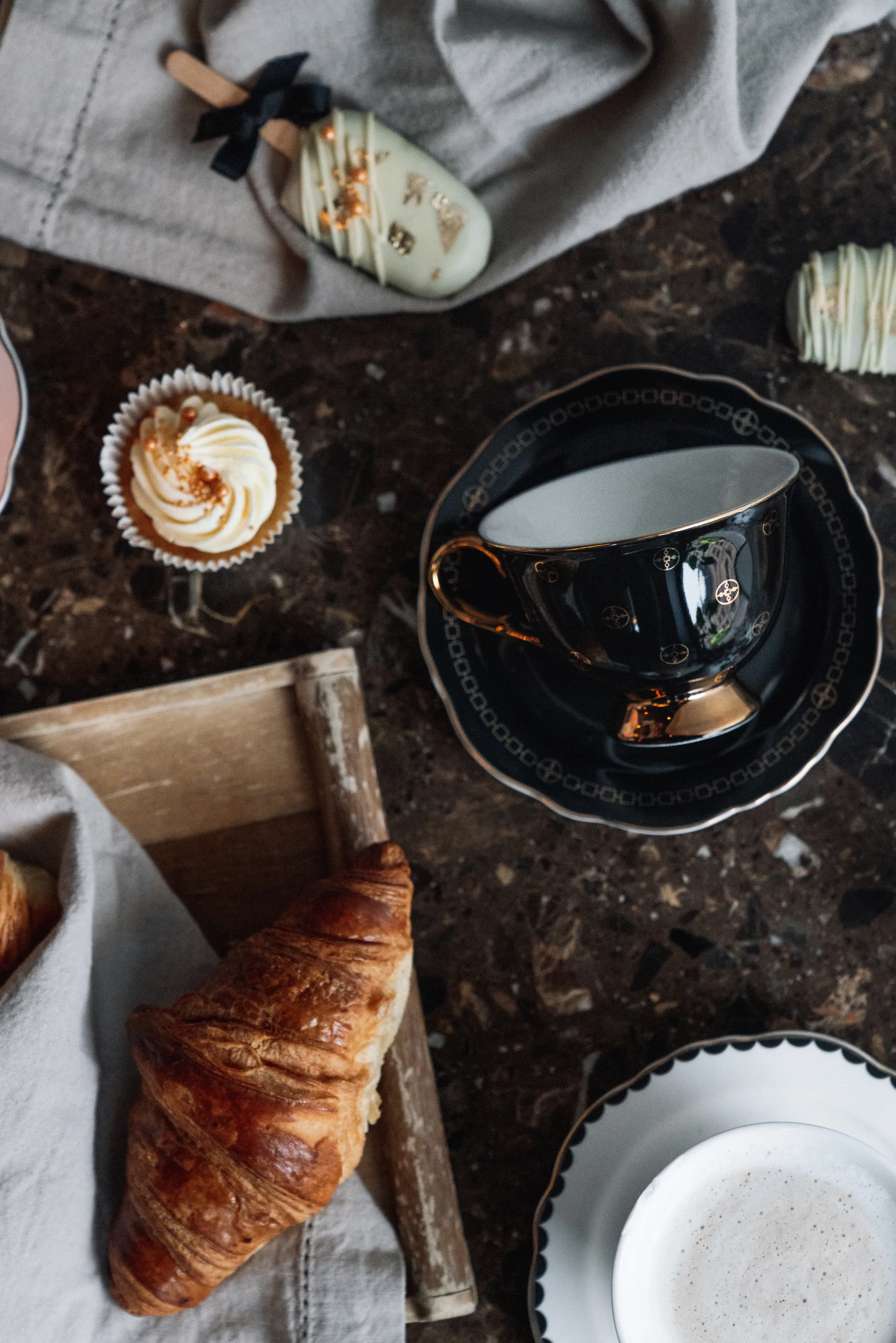 Anima Gemella Nero kop met schotel, 22 cl Hilke Collection