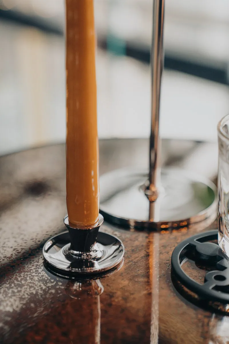 Basso lage kandelaar, Vernikkeld messing Hilke Collection