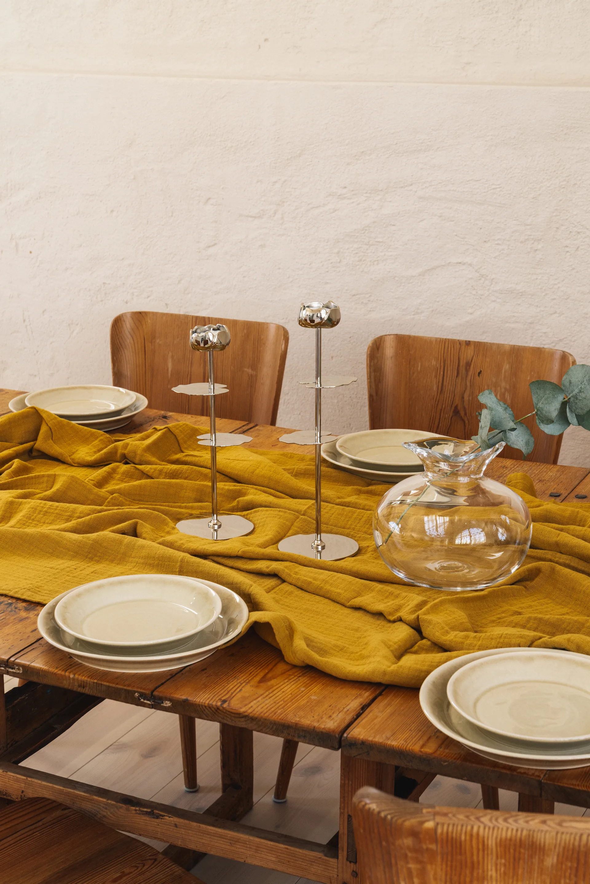 Ninfea Alta kandelaar 35 cm, Vernikkeld messing Hilke Collection