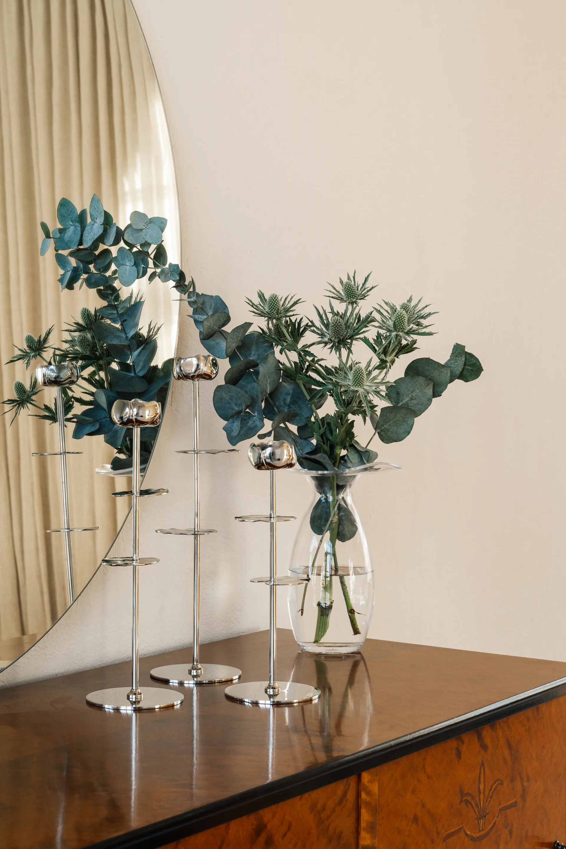 Ninfea Alta kandelaar 40 cm, Vernikkeld messing Hilke Collection