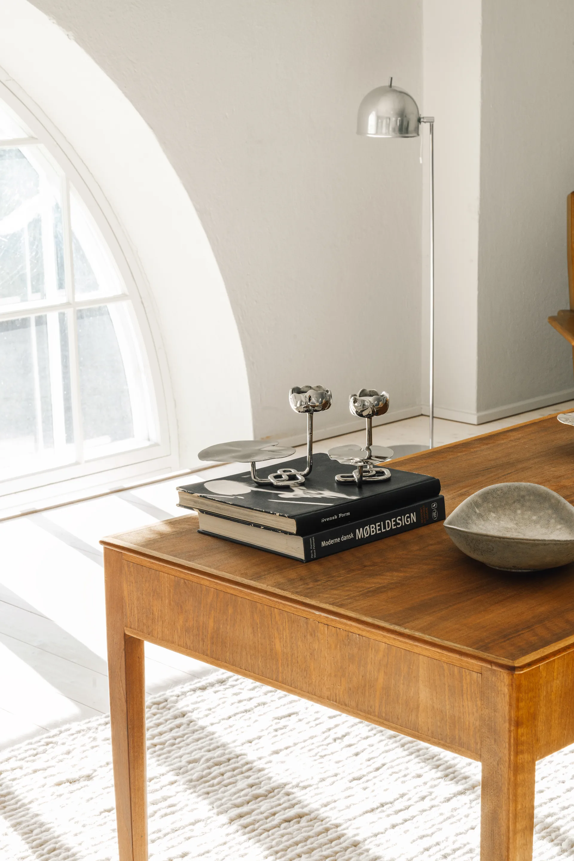 Ninfea No.2 kandelaar, Vernikkeld messing Hilke Collection