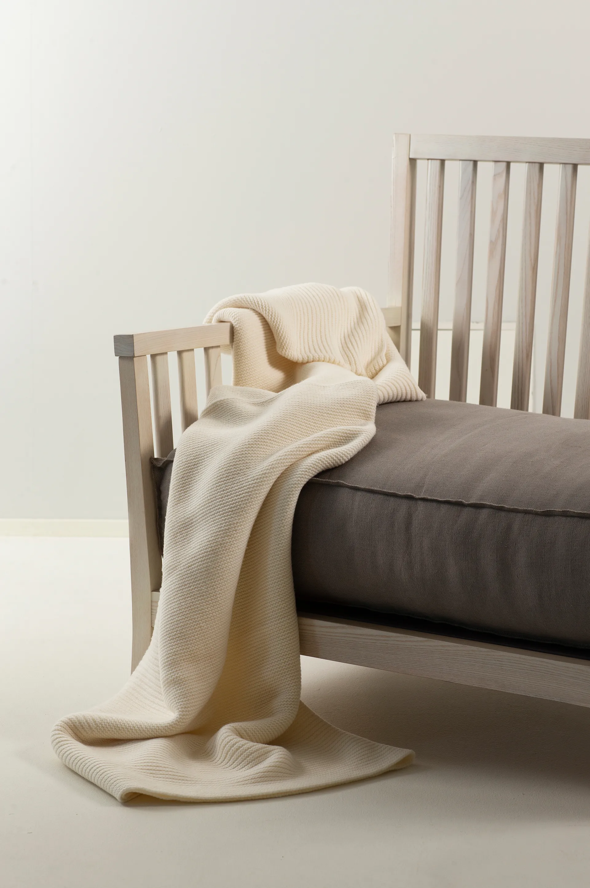 Avery deken 130x170 cm, Offwhite Himla