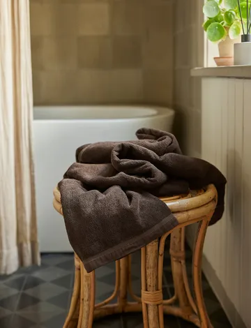 Lina handdoek chocolat - 100x150 cm - Himla