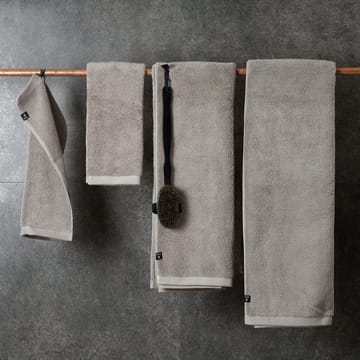 Maxime biologische handdoek lead - 100x150 cm - Himla