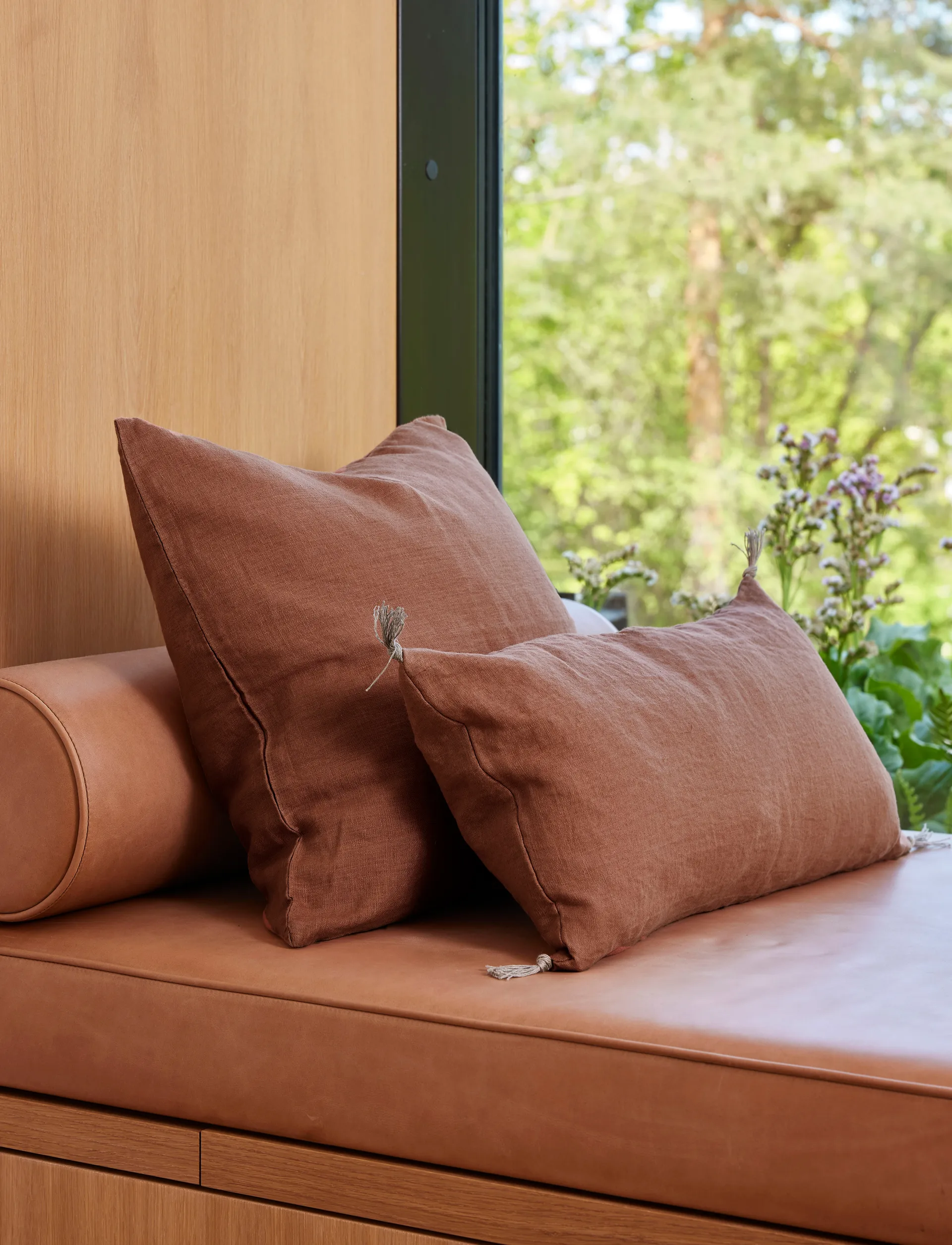 Sunshine kussenhoes kwast 30x60 cm, Grounded Himla