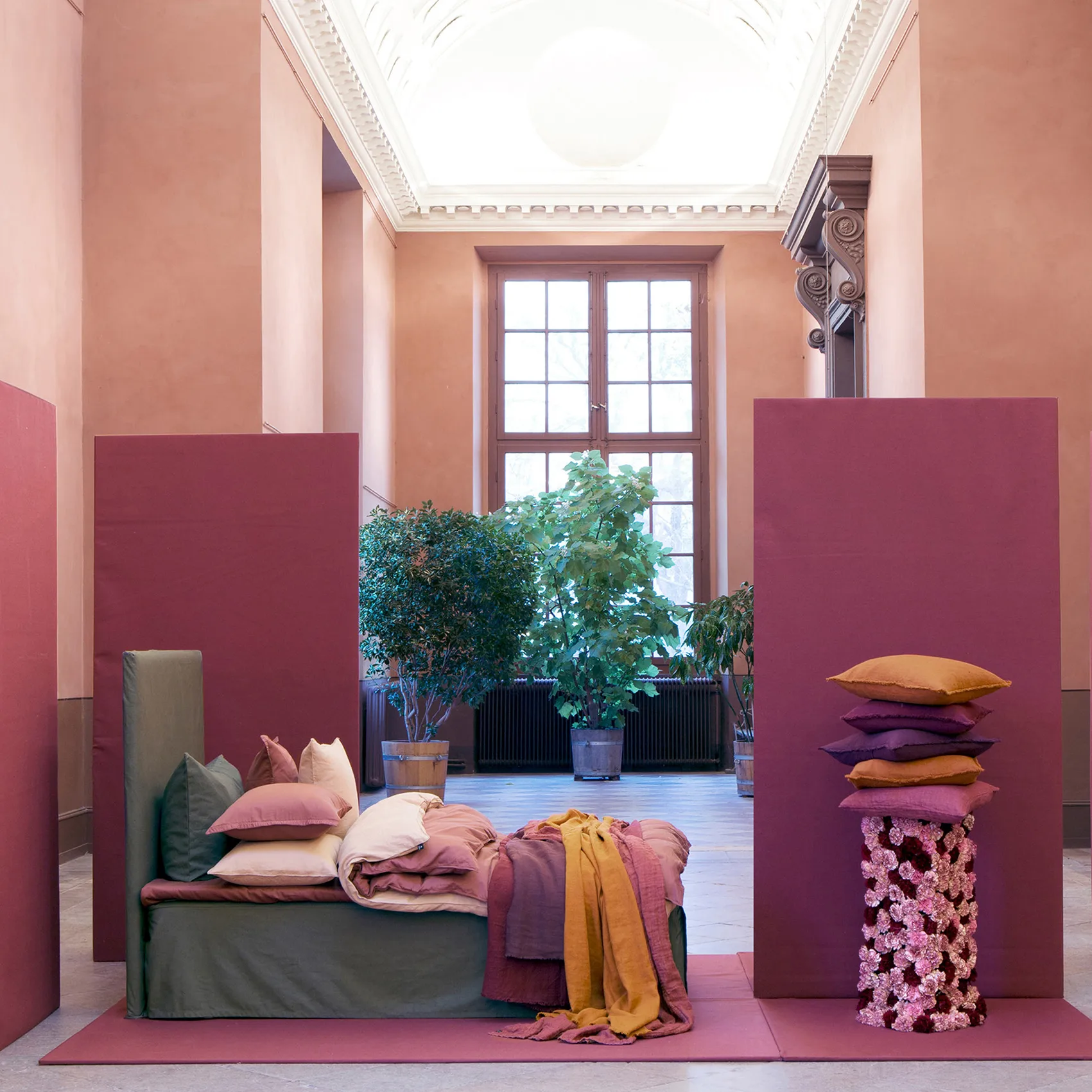 Weeknight bedrok 90x220x52 cm, Charcoal Himla