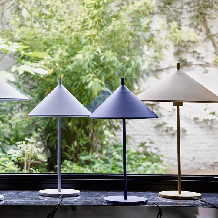Triangle tafellamp L, Matt ochre HKliving