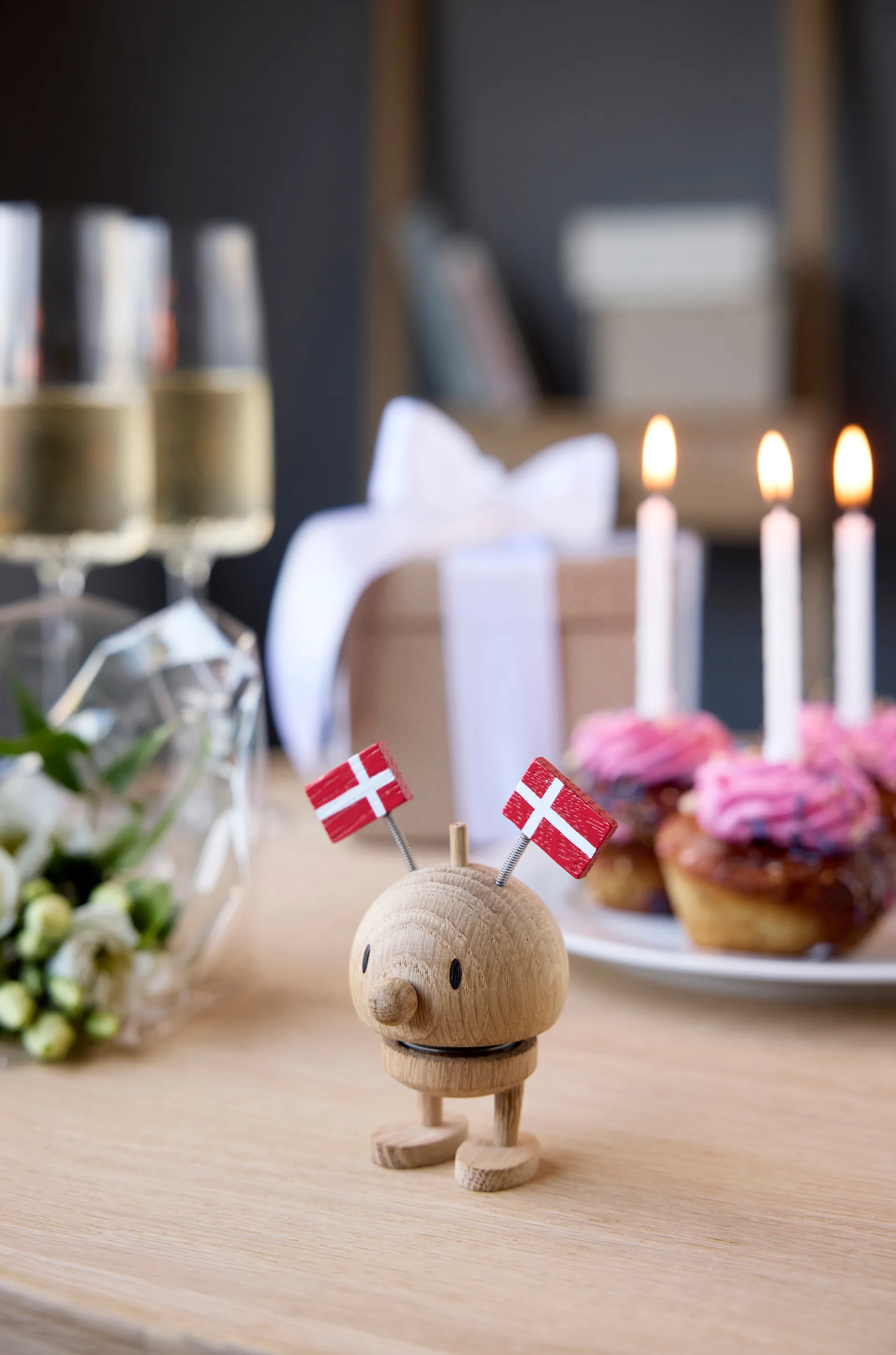 Hoptimist Celebration Bumble figuur, S, raw oak Hoptimist