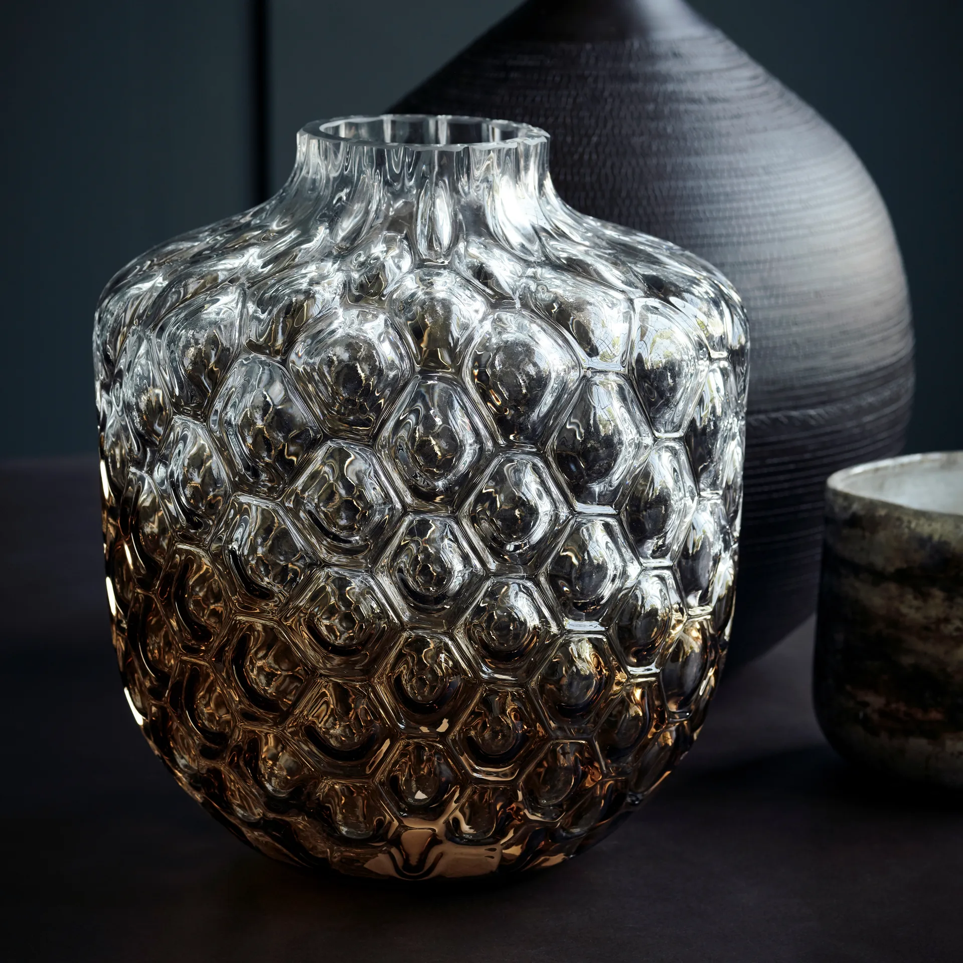 Art Deco vaas 31 cm, Bruin House Doctor