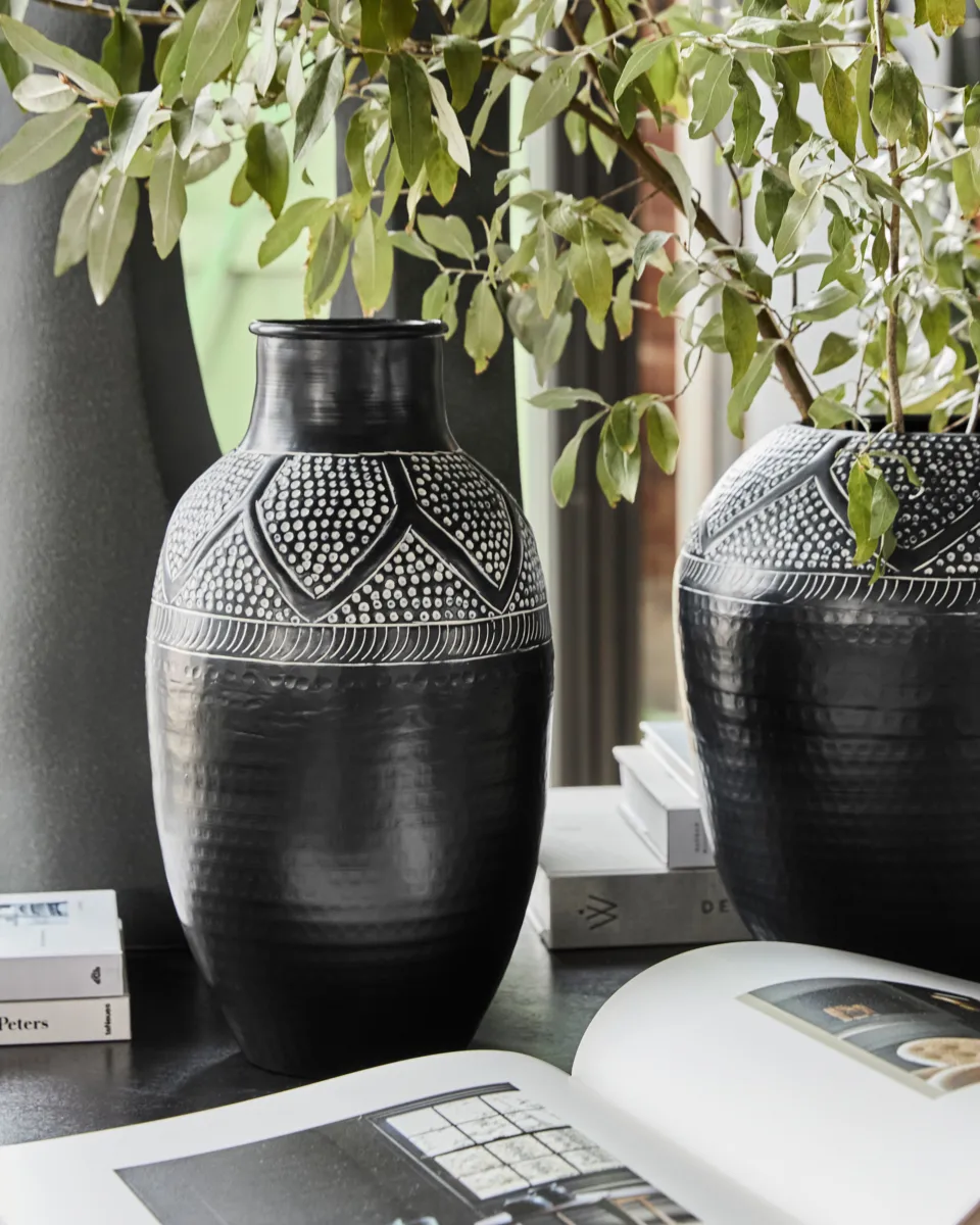 Bloss vaas 38 cm, Zwart House Doctor