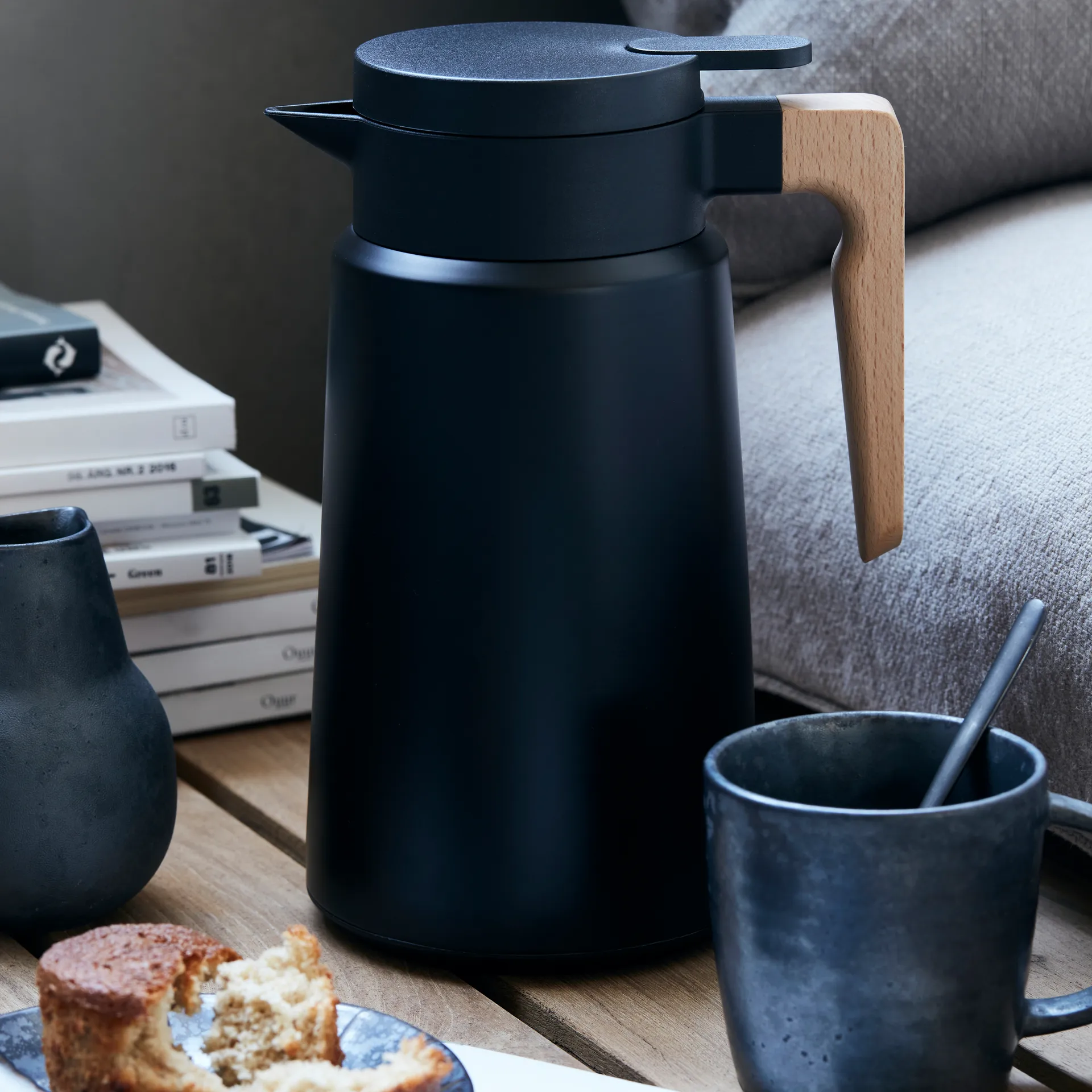 Cole thermoskan 1,8 L, Zwart House Doctor