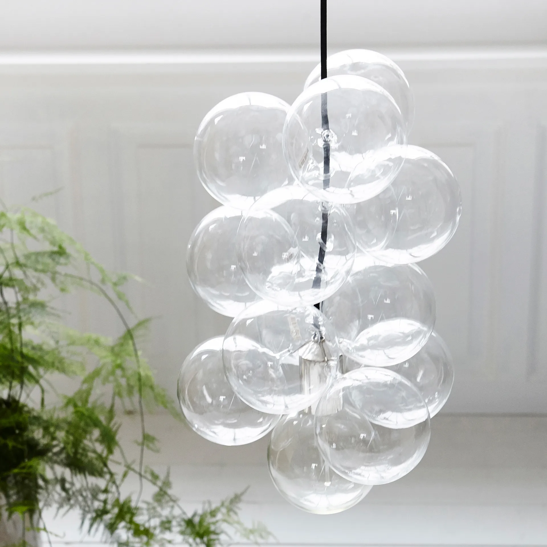 DIY hanglamp, 12 glazen ballen House Doctor
