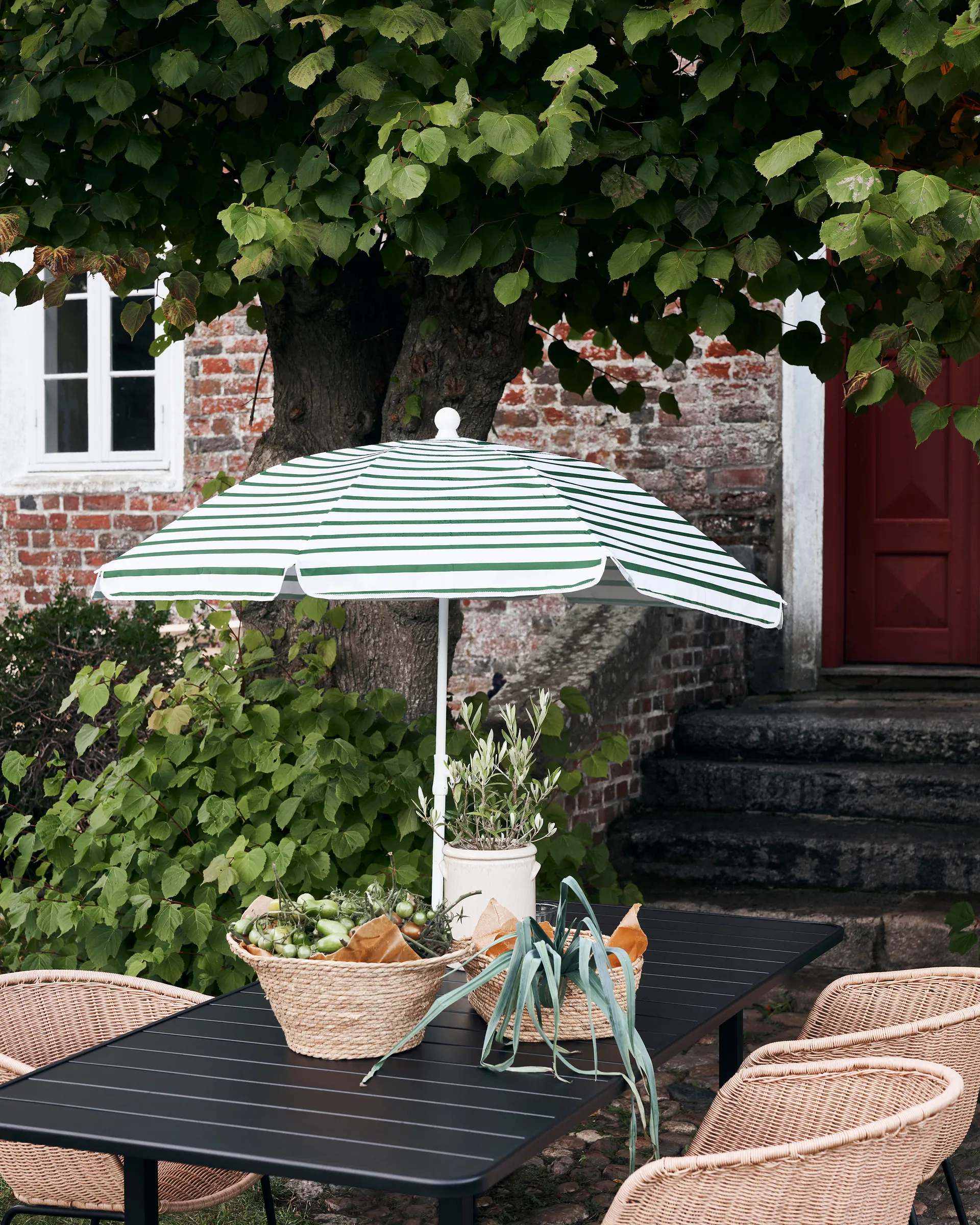 Helo eettafel 90x200 cm, Zwart House Doctor