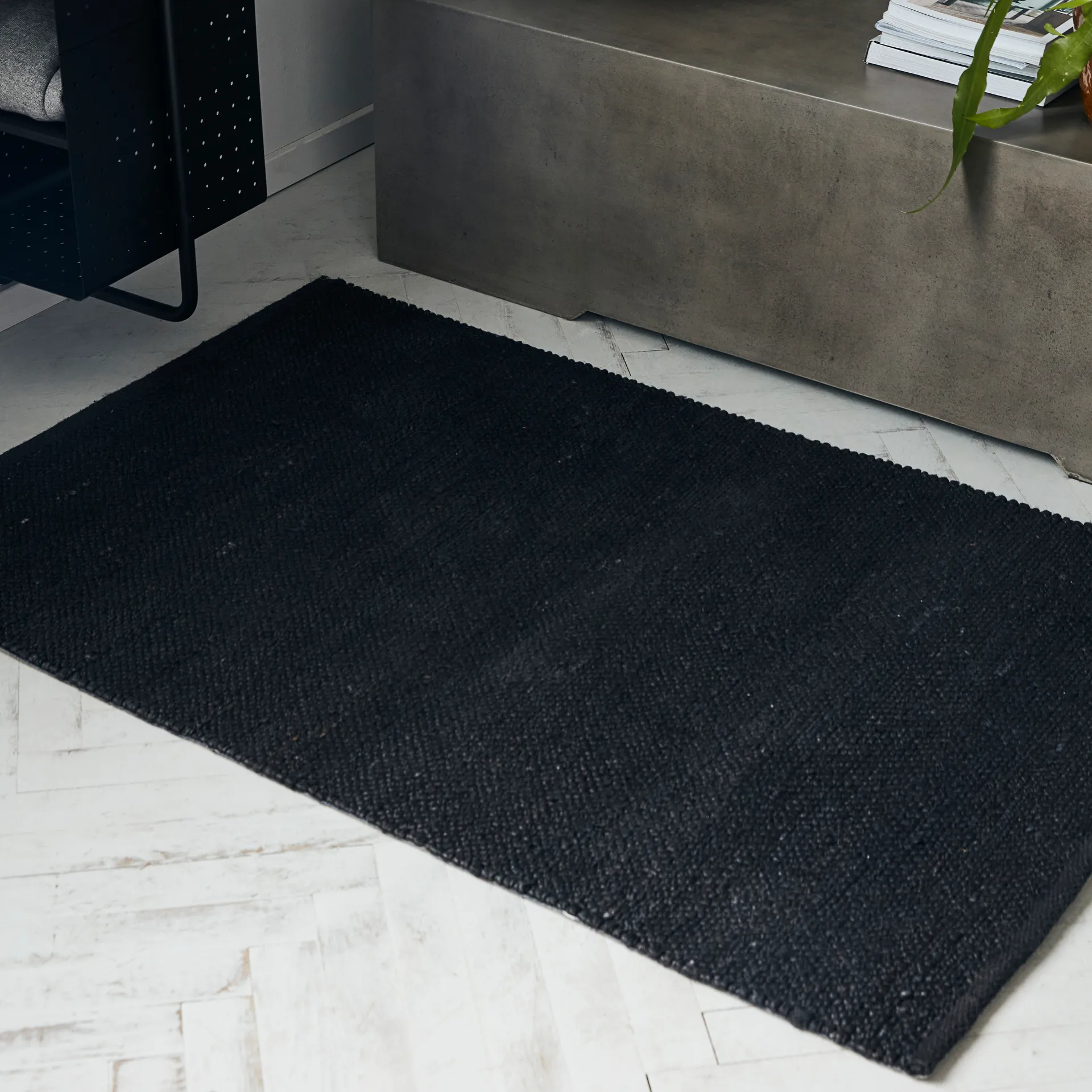 Hempi vloerkleed 85x130 cm, Zwart House Doctor