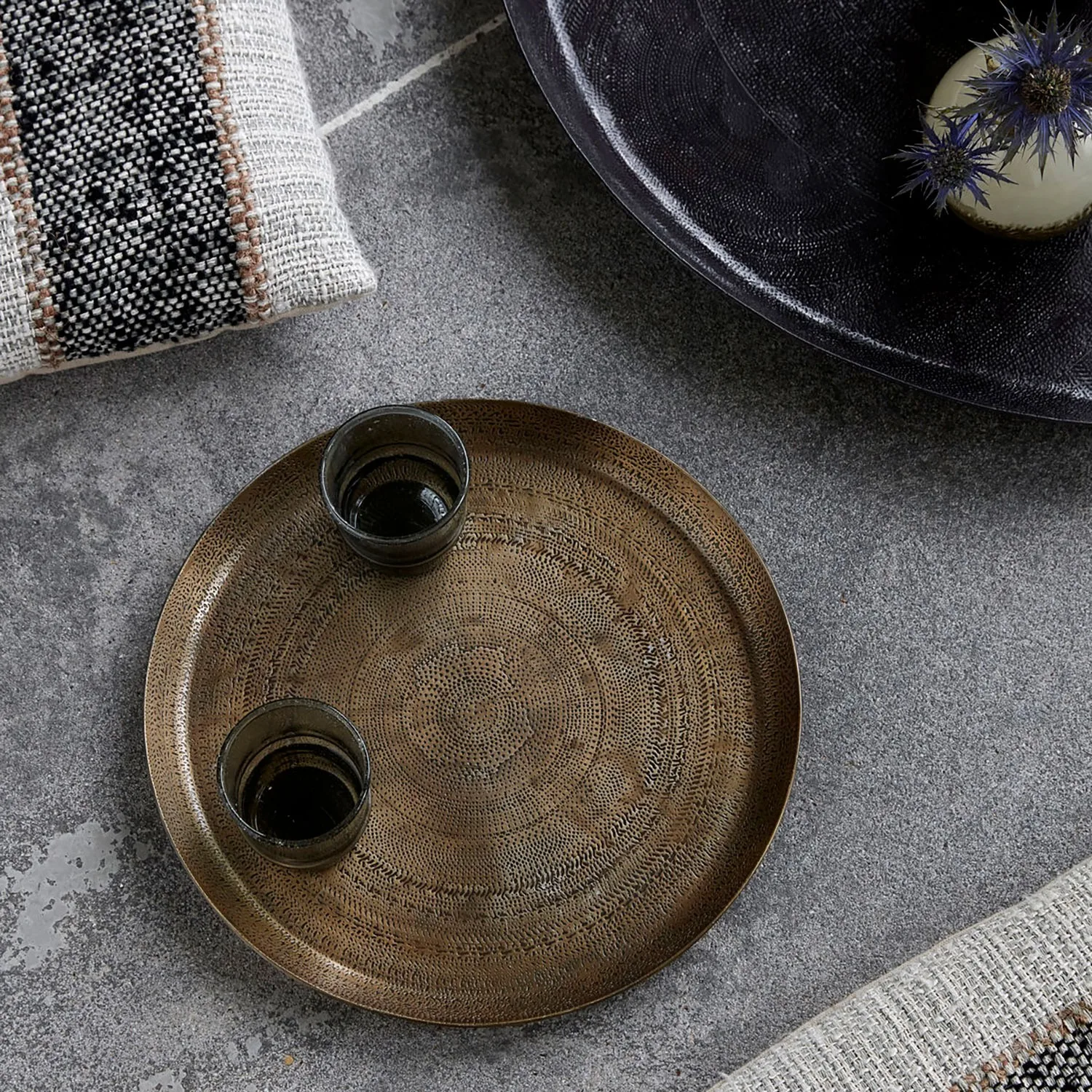 Jhansi dienblad Ø29 cm, Messing House Doctor