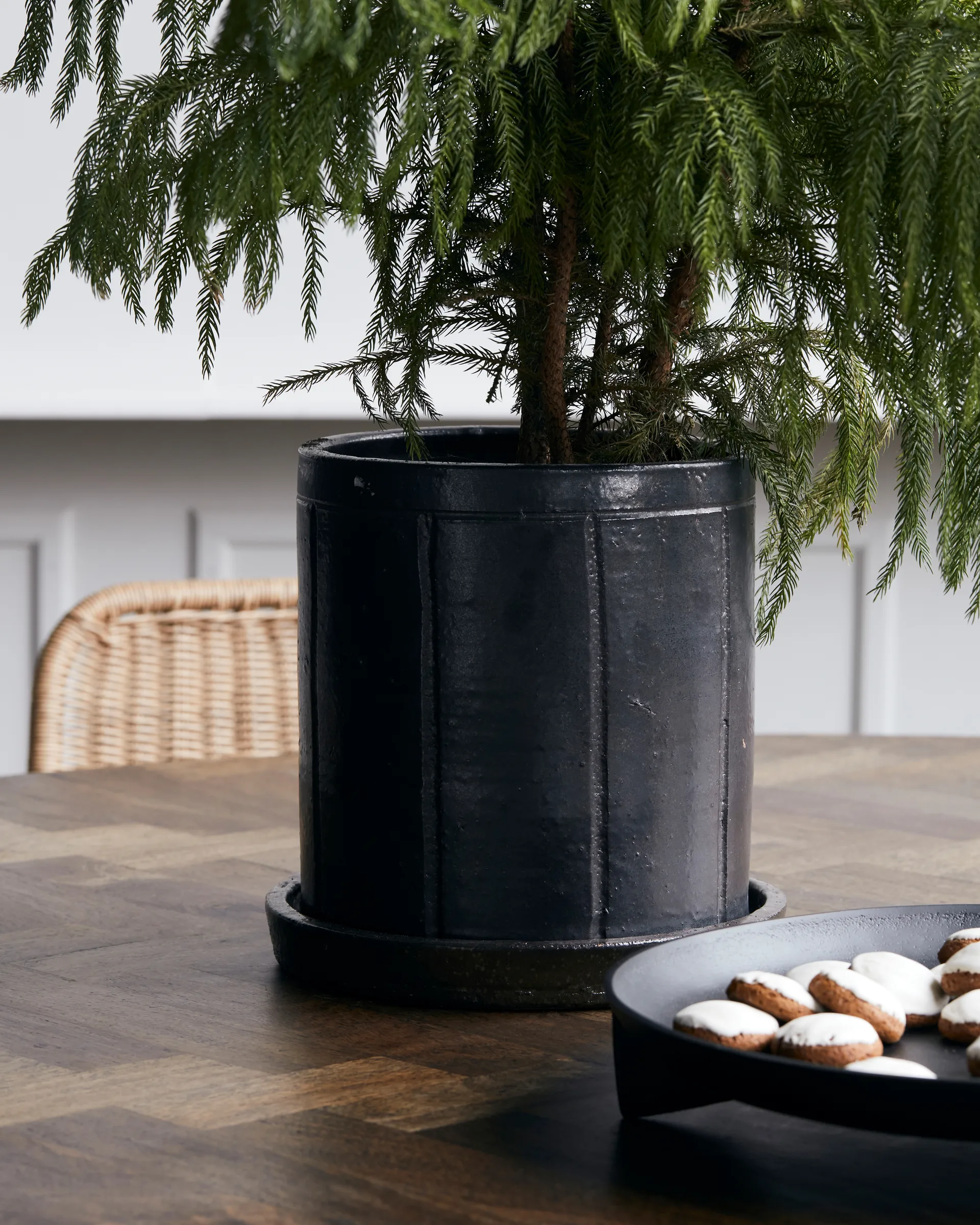 Julian bloempot met schotel Ø22 cm, Bruin House Doctor