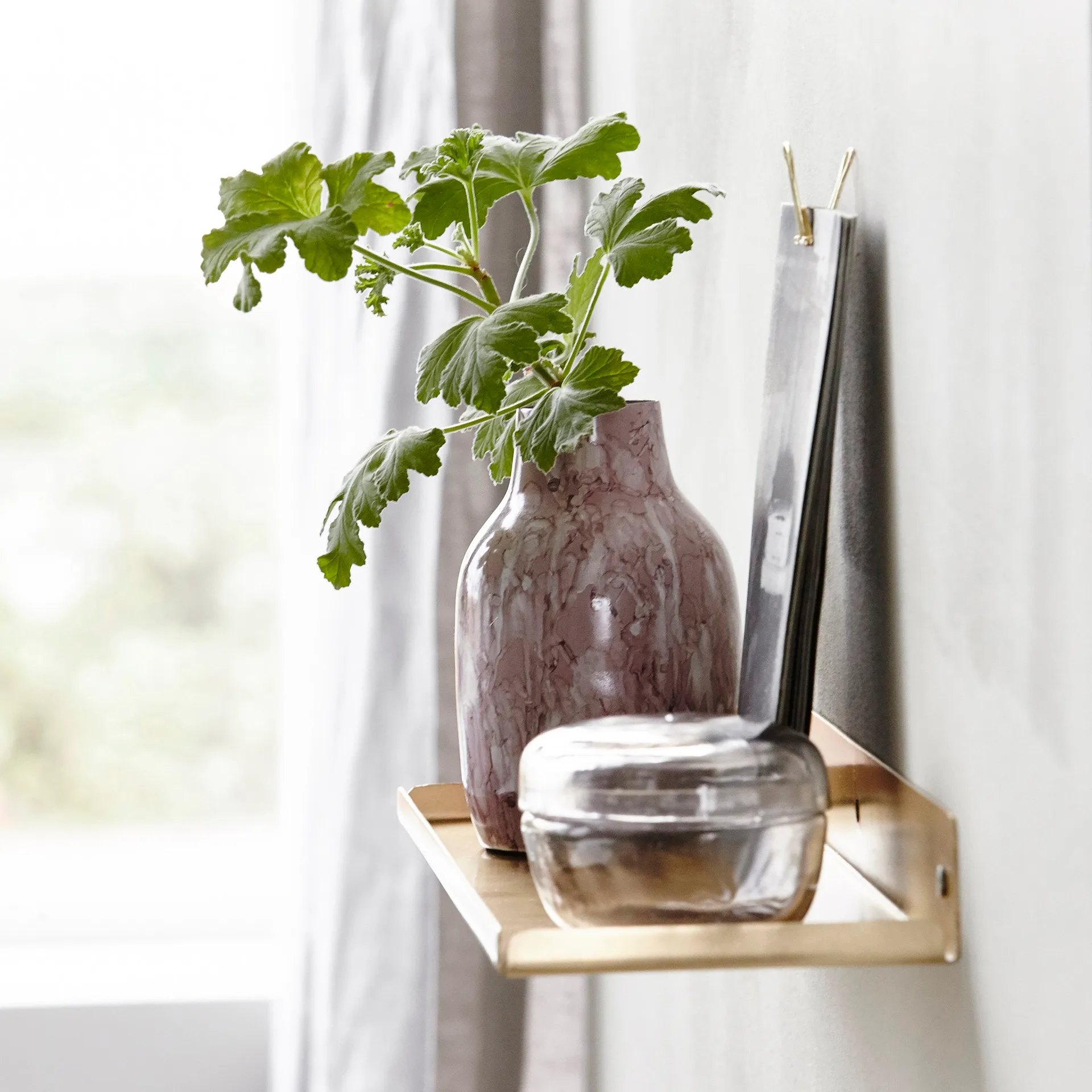 Ledge plank 43 cm, messing House Doctor