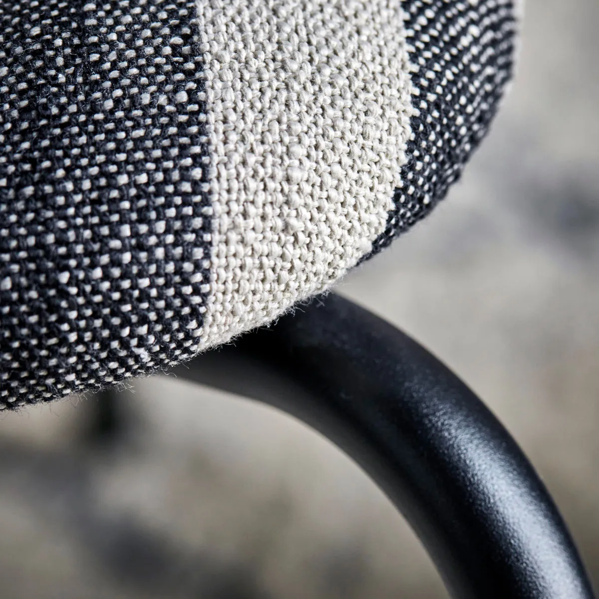 Longa lounge stoel stalen frame, Zwart-wit House Doctor