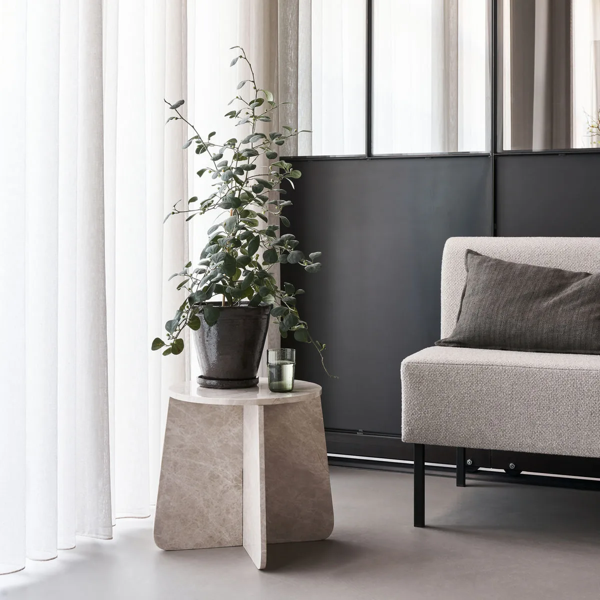 Marb bijzettafeltje 48x48x40 cm, Beige marmer House Doctor