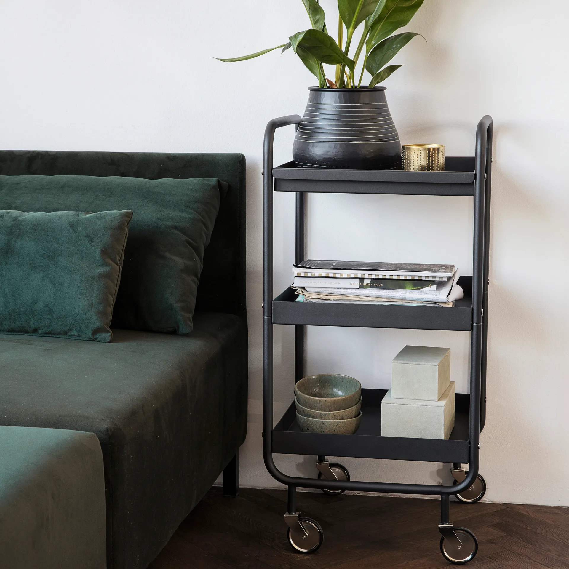 Roll trolley met afneembaar dienblad, Zwart House Doctor