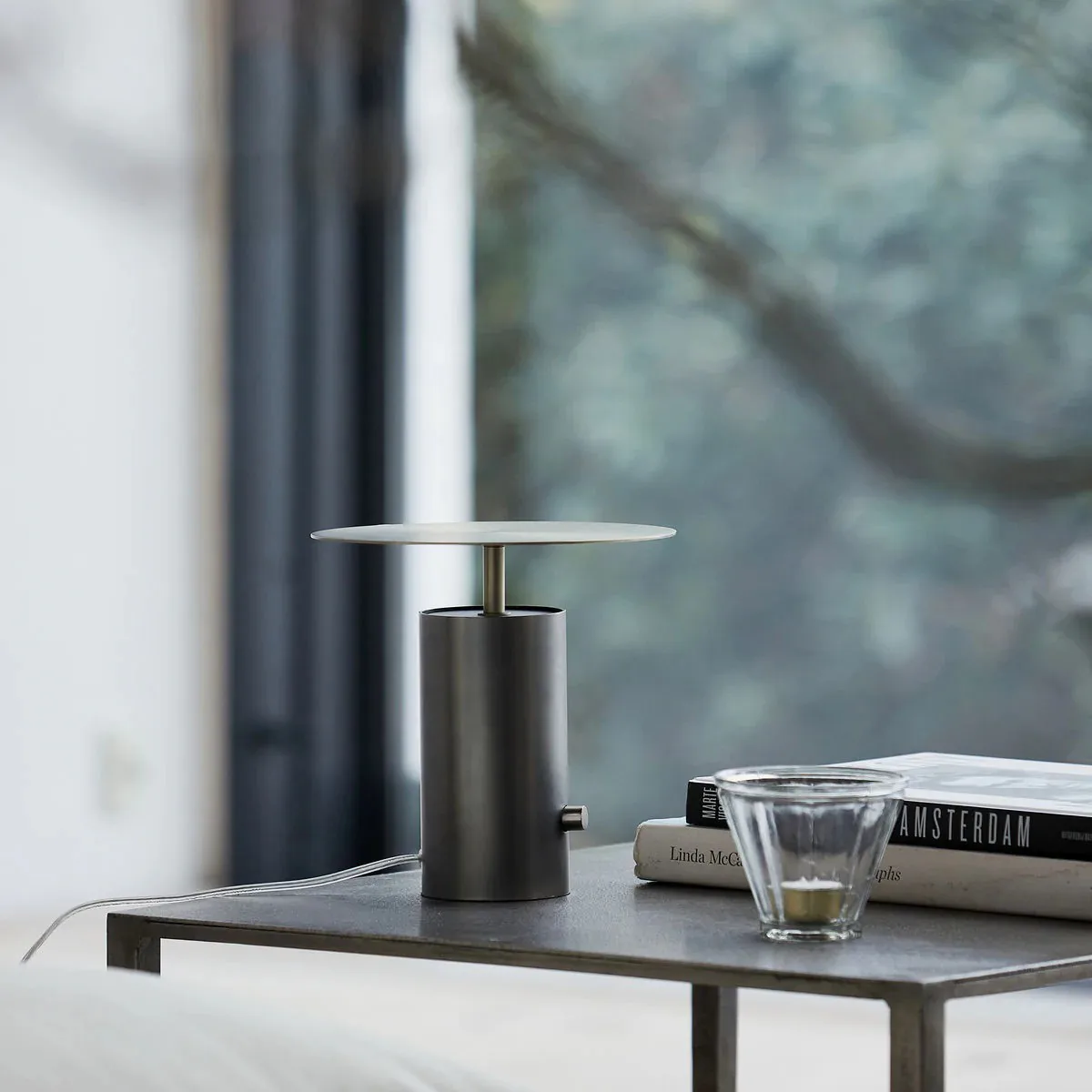 Tacker tafellamp, Gunmetal House Doctor