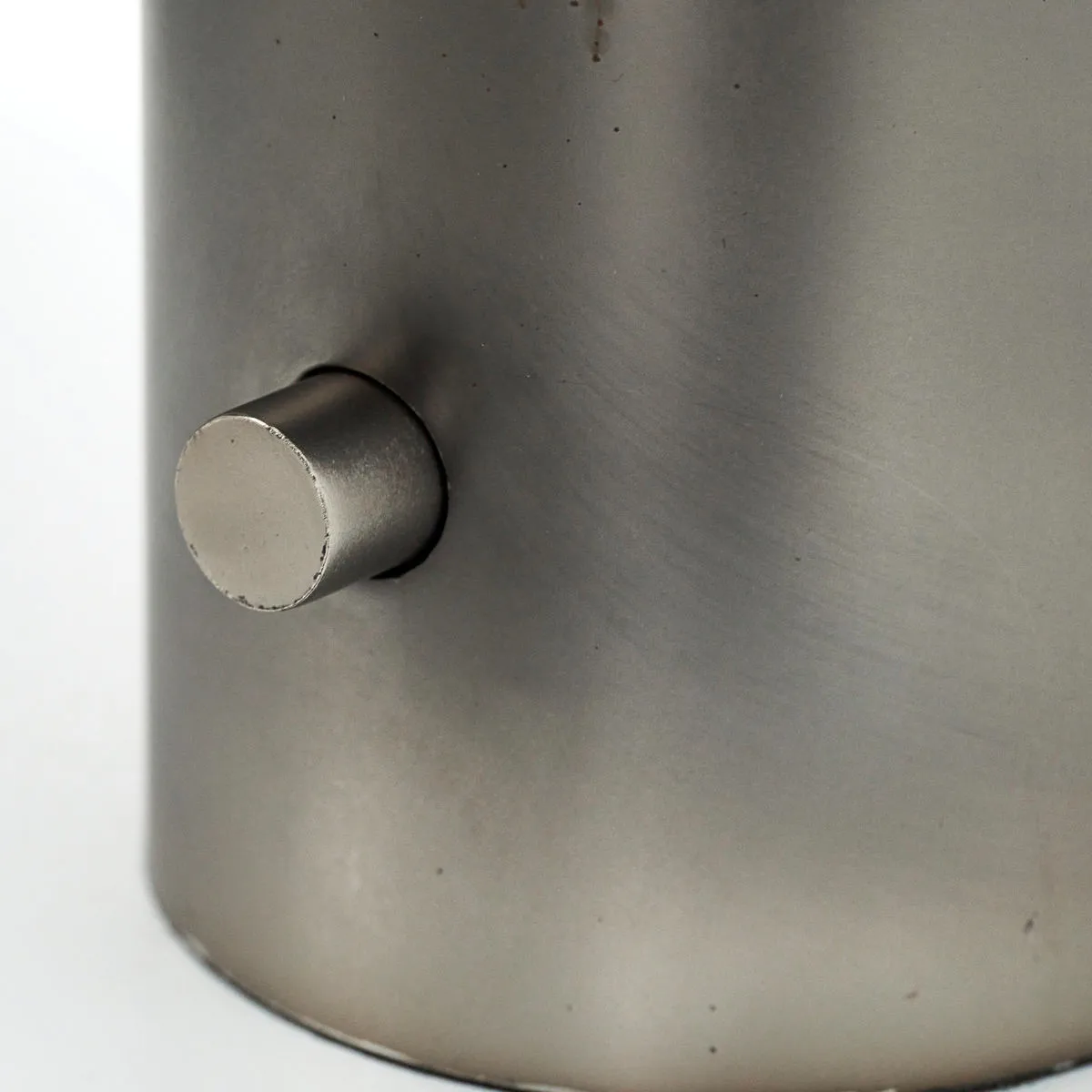 Tacker tafellamp, Gunmetal House Doctor