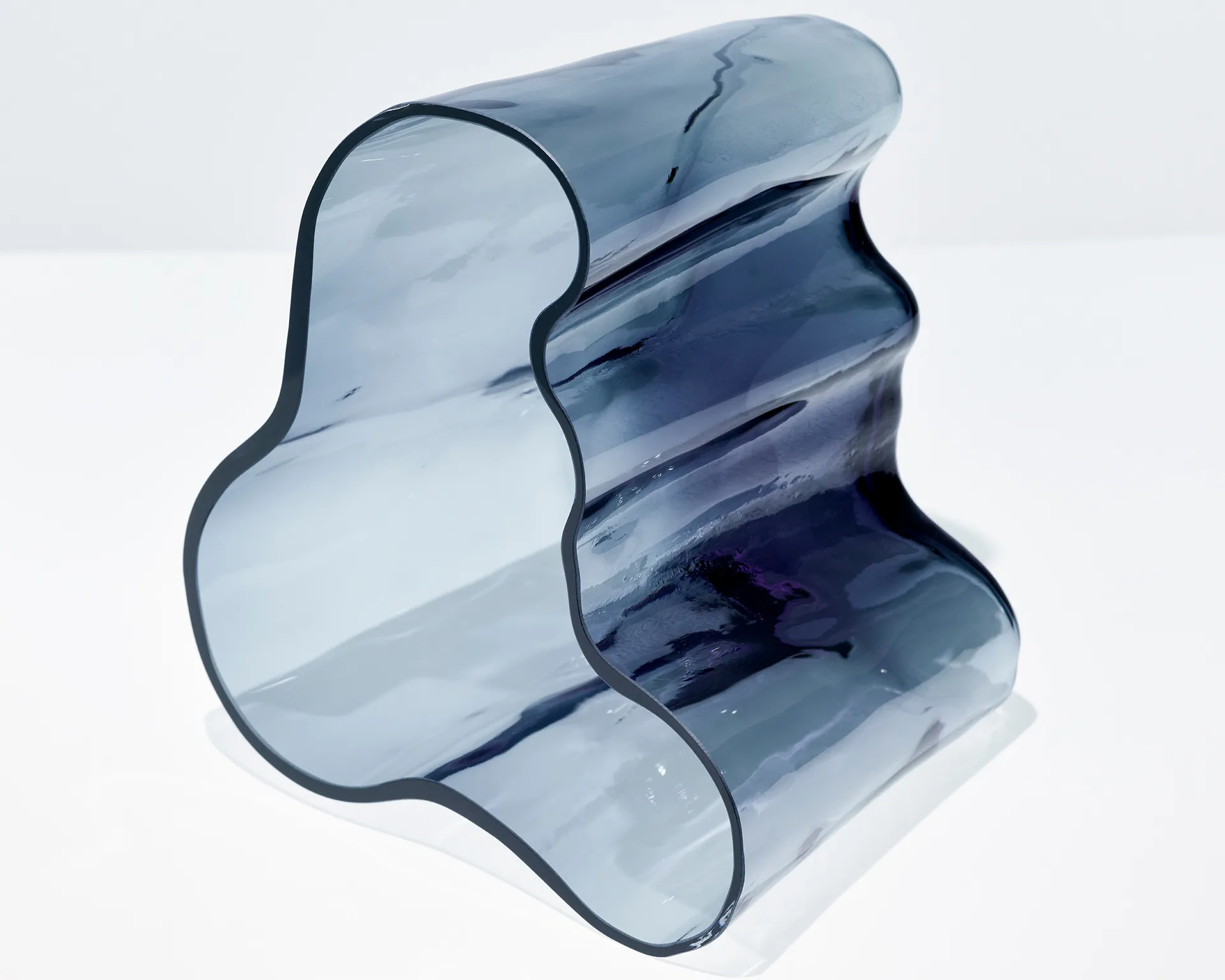 Alvar Aalto vaas 140 mm, Donkergrijs Iittala