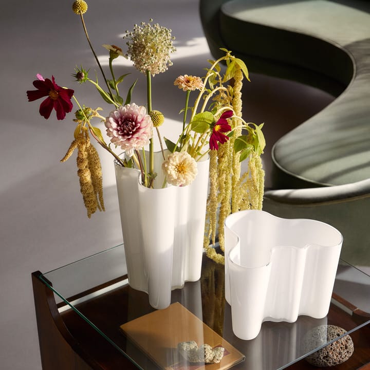 Alvar Aalto vase opaalwit, 160 mm. Iittala