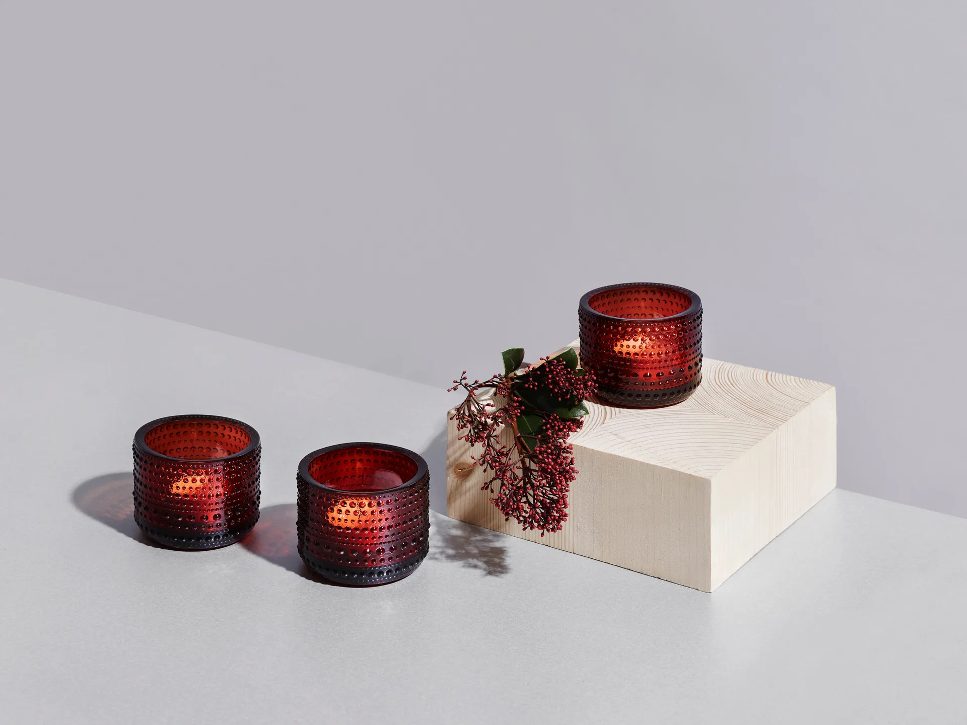 Kastehelmi waxinelichthouder, Cranberry Iittala