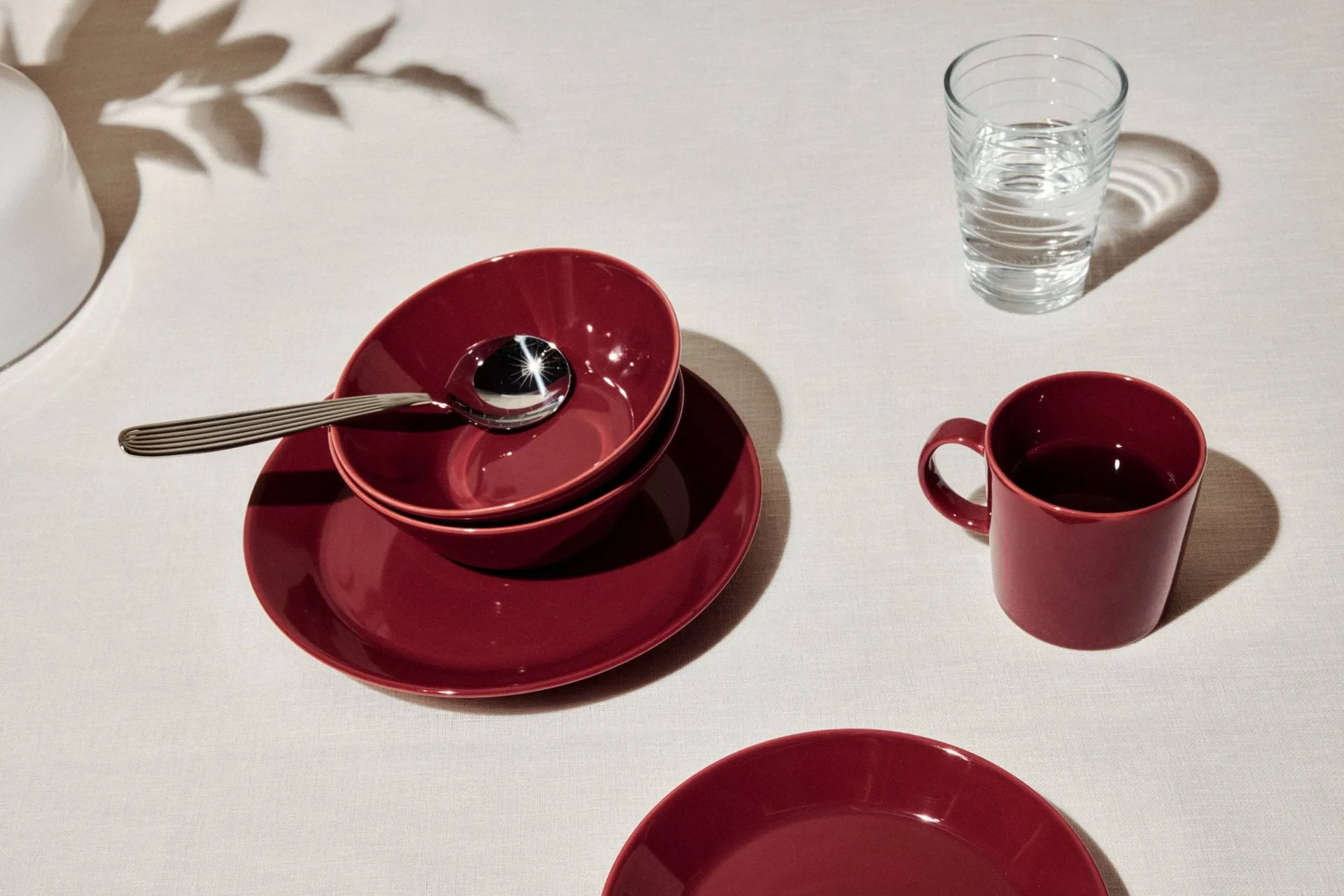 Teema diep bord, Kersen Iittala