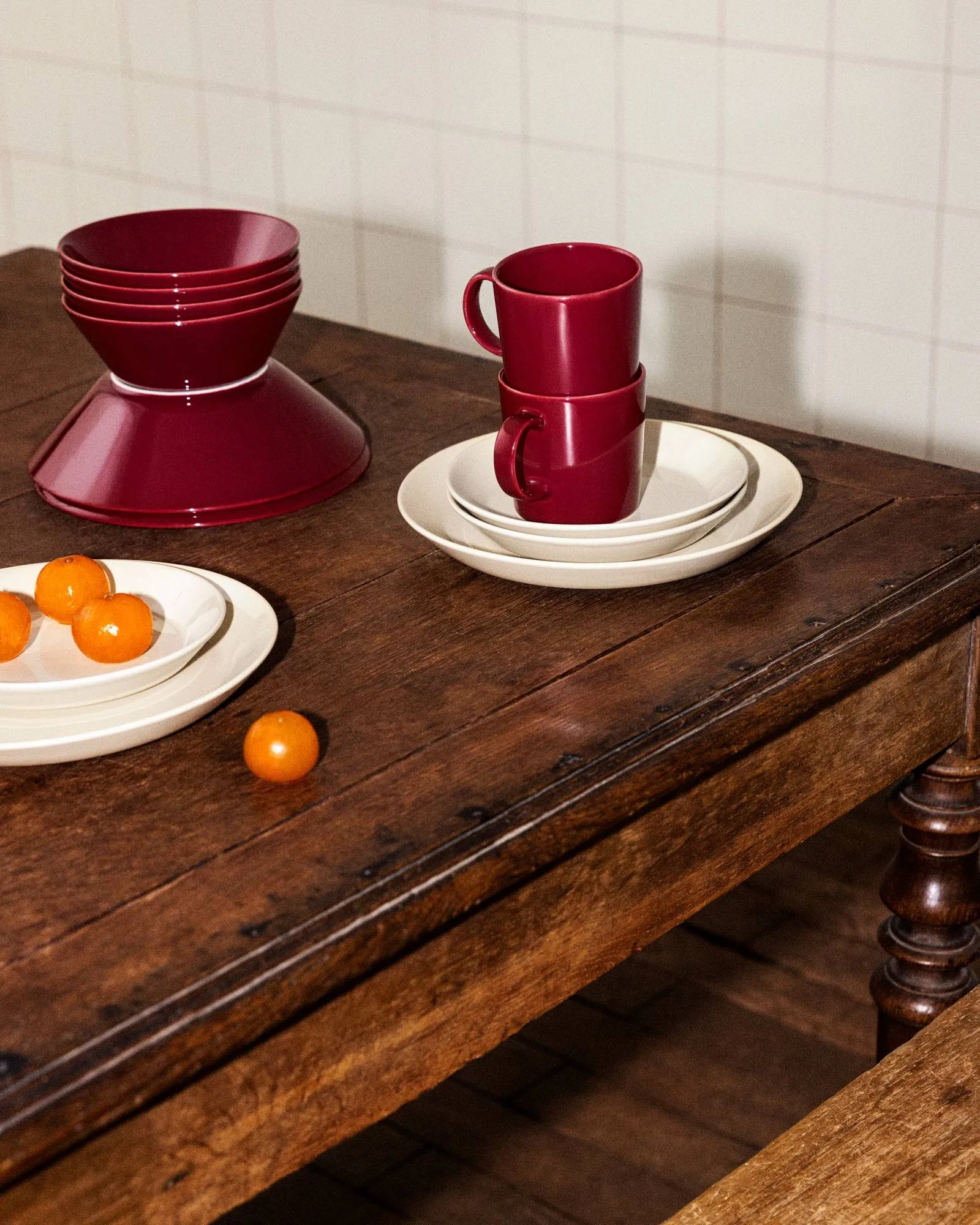 Teema diep bord, Kersen Iittala