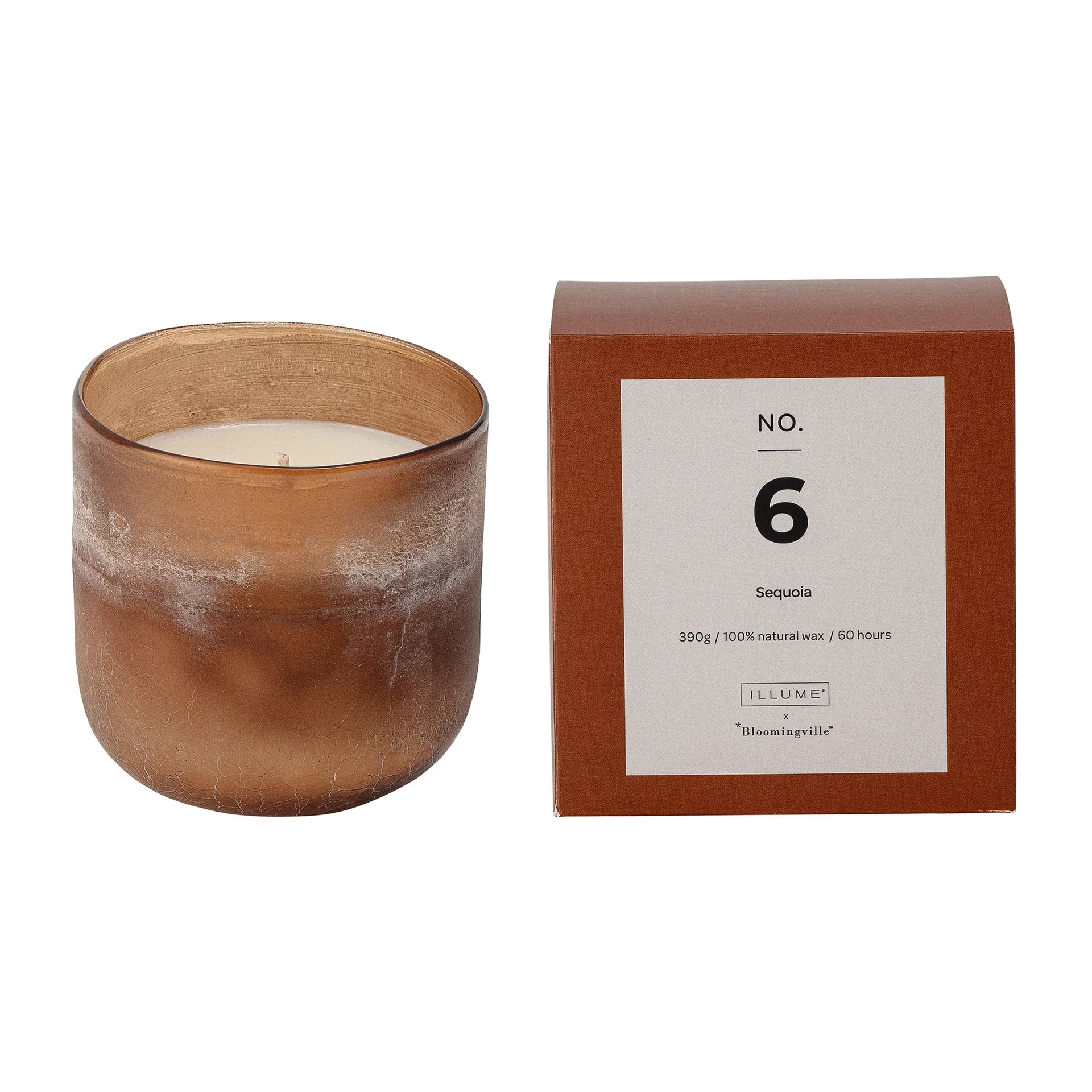 NO. 6 Sequoia geurkaars, 390 g + Giftbox Illume x Bloomingville