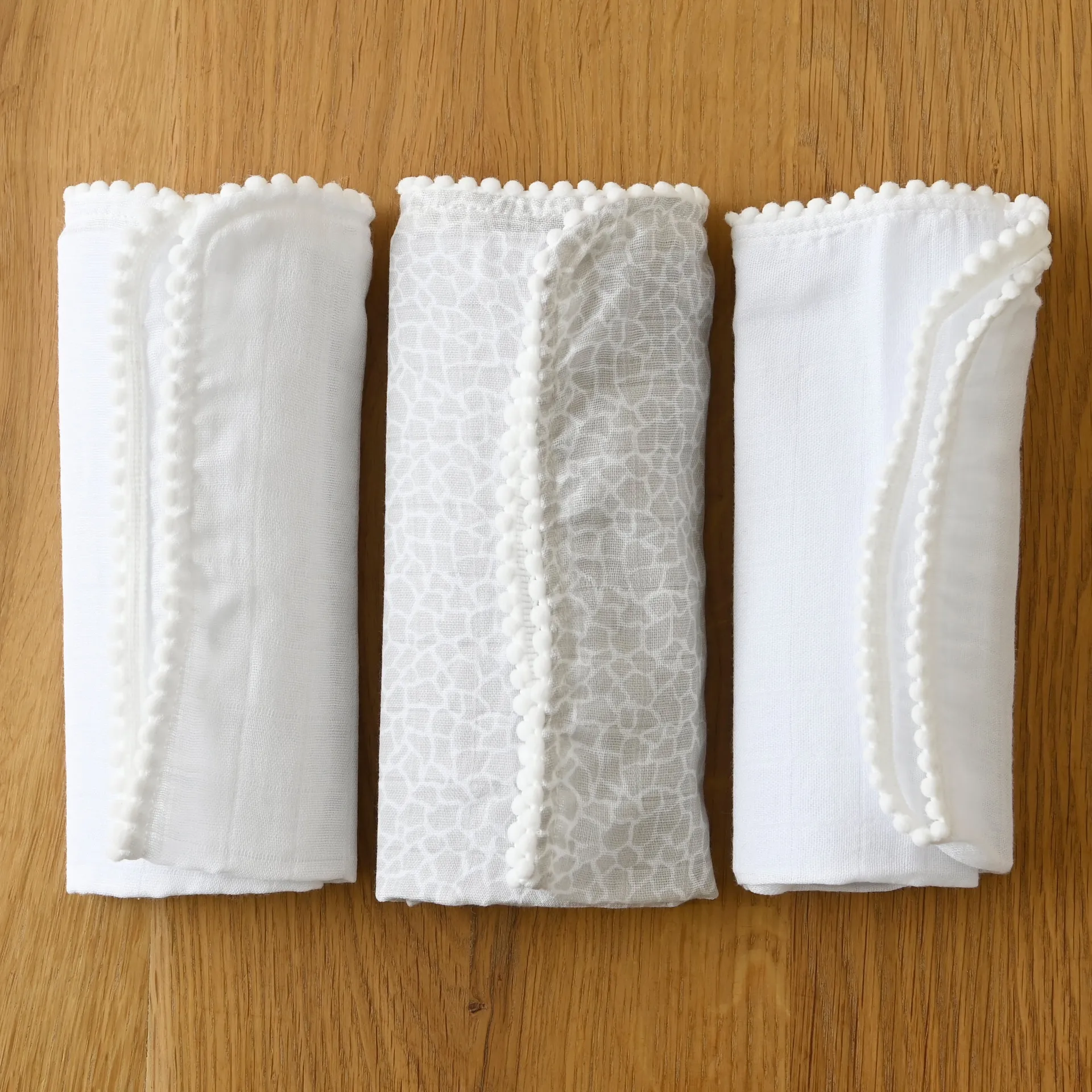 Pom Pom hydrofiele doek 40x40 cm 3-pack, Pearl & Giraffe gray Jack o Juno