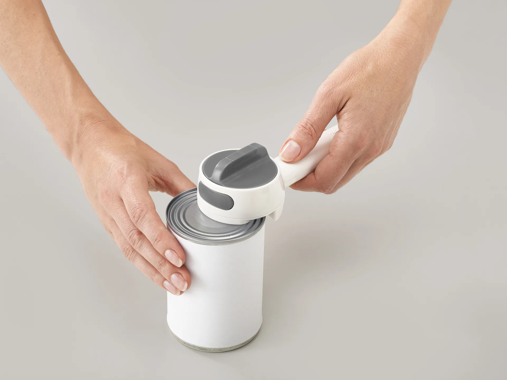 Cando plus blikopener 18 cm, Donkergrijs Joseph Joseph