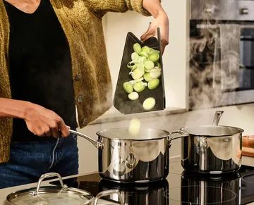 Chop2pot snijplank plus zwart - Regular - Joseph Joseph