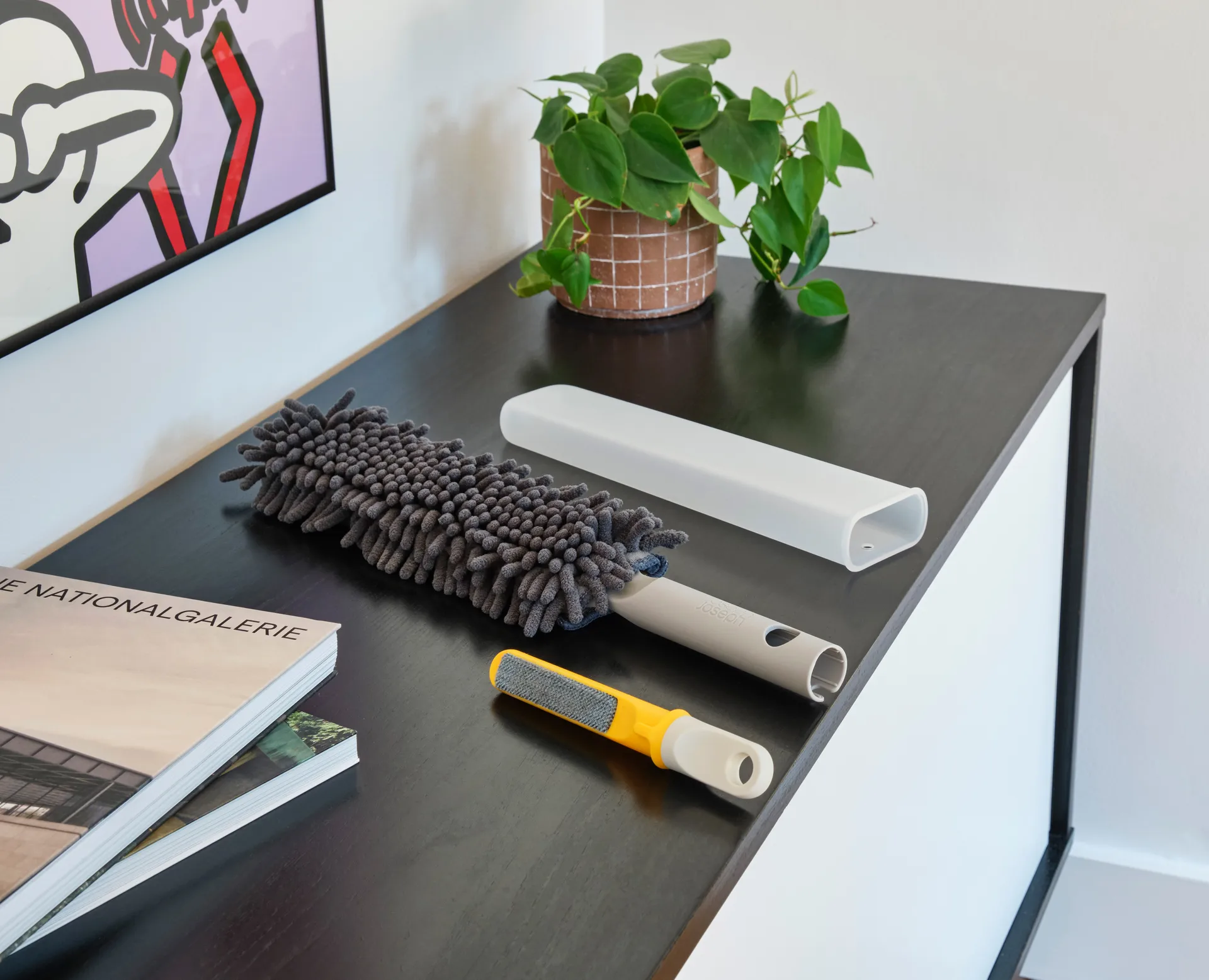 Cleantech 3-in-1 plumeau met kunststof rail, Light Stone Joseph Joseph