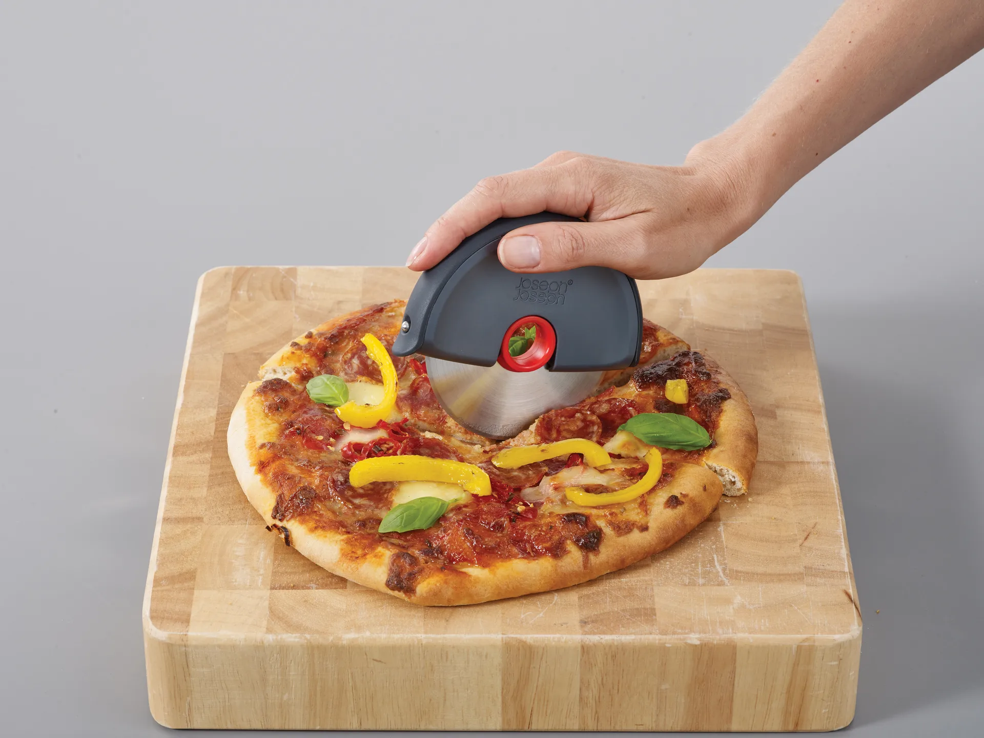 Disc easy clean pizzasnijder 12,1 cm, Grijs-roestvrij staal Joseph Joseph
