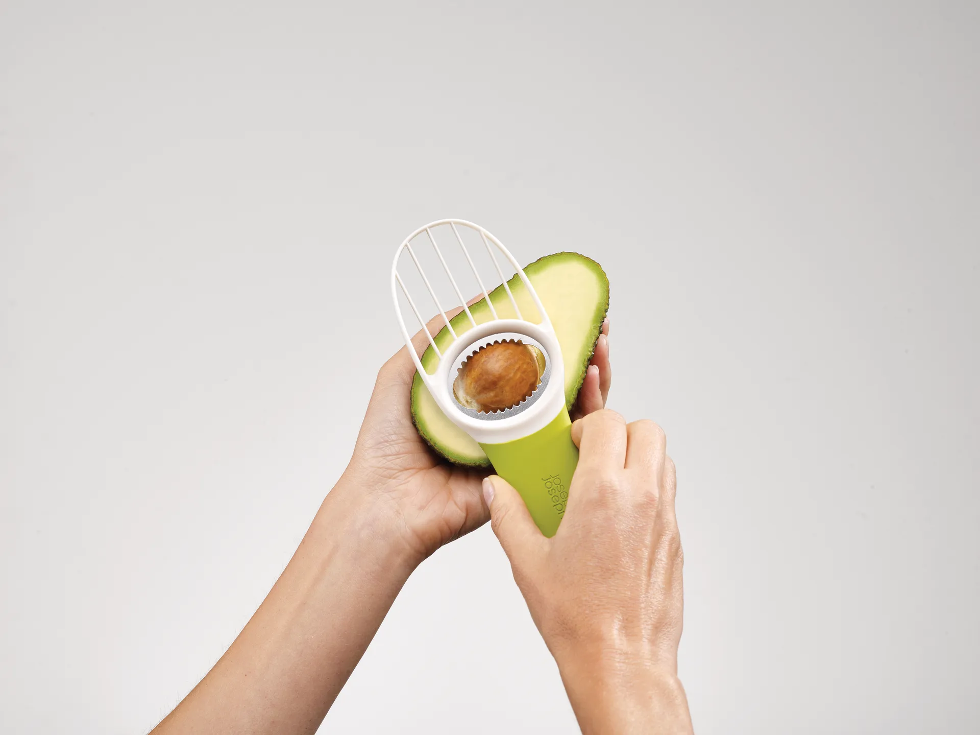 Goavocado 3-in-1 avocado snijder, Groen-wit Joseph Joseph