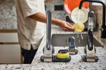 Joseph Joseph Sinktech afwasborstel met stalen standaard - Clear - Joseph Joseph