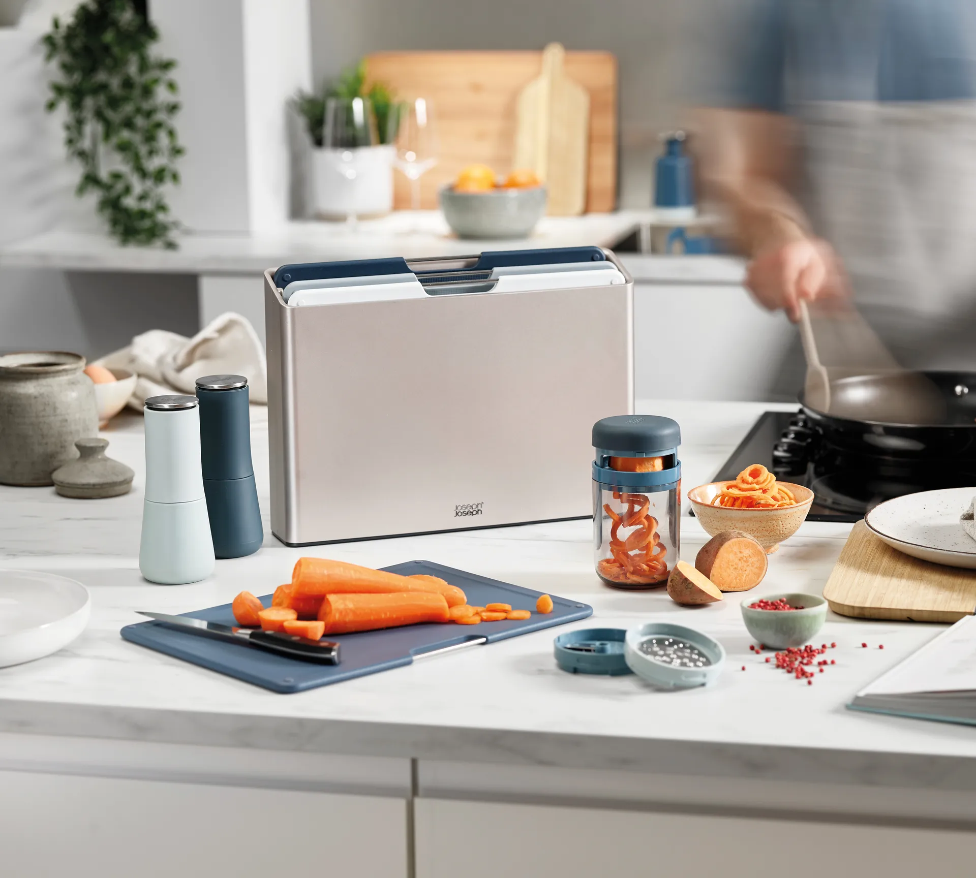 Milltop editions zout- en pepermolen 16,9 cm, Blauw Joseph Joseph