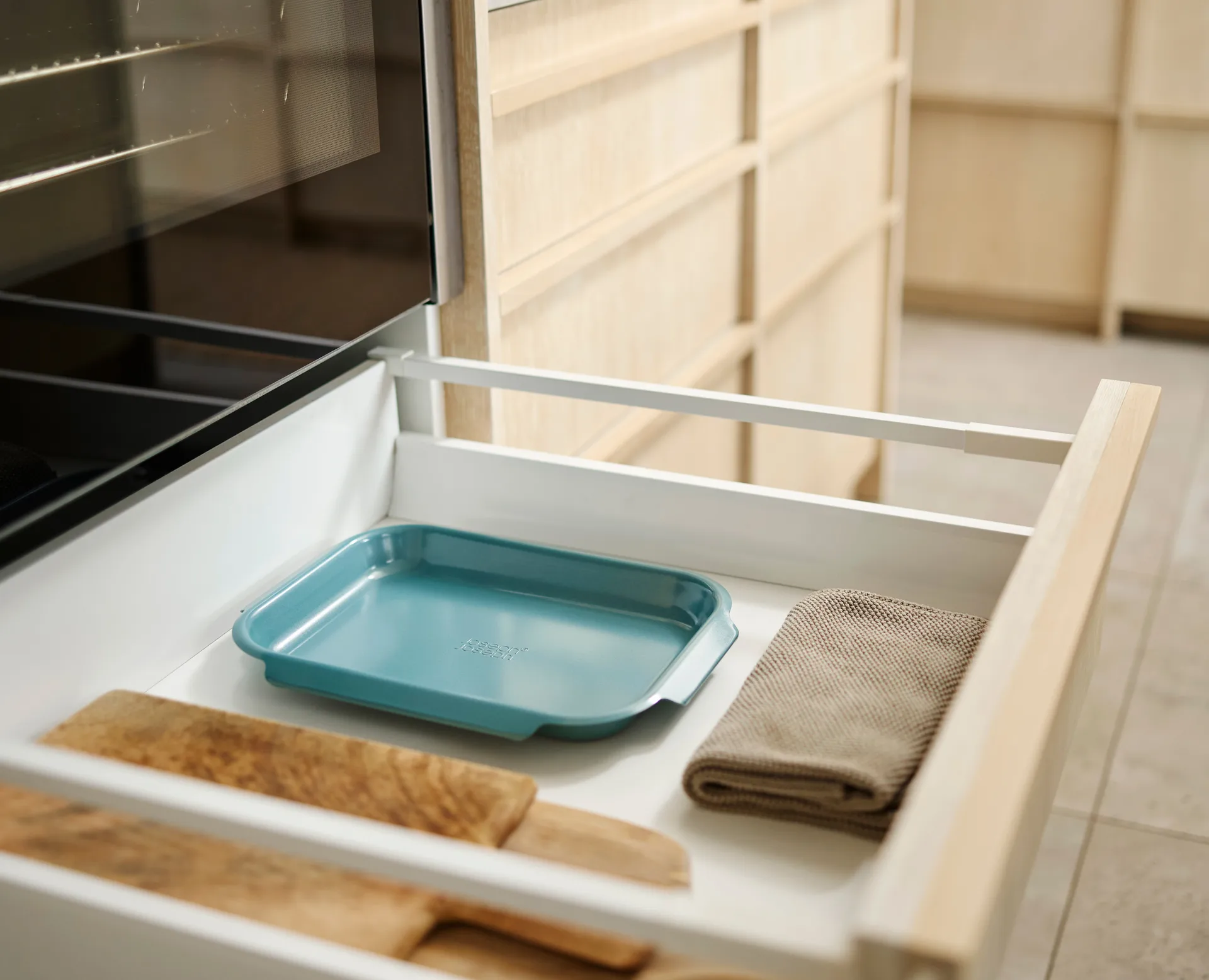 Nest bake ovenschaal 30 cm, Small Joseph Joseph