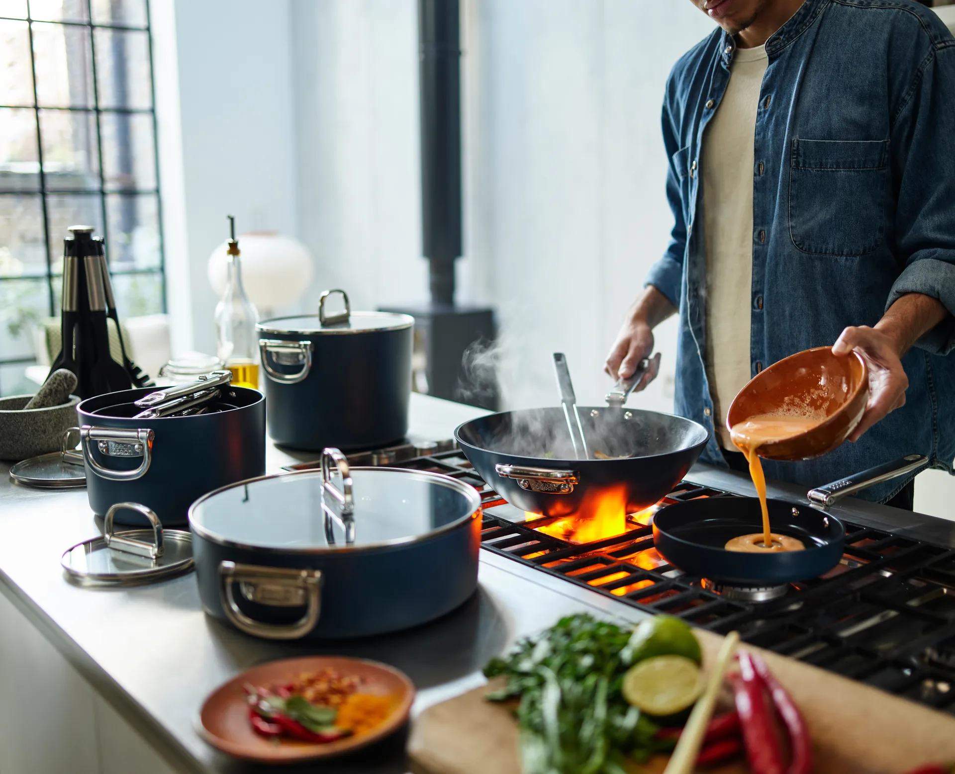 Space non stick wokpan, Ø32 cm Joseph Joseph